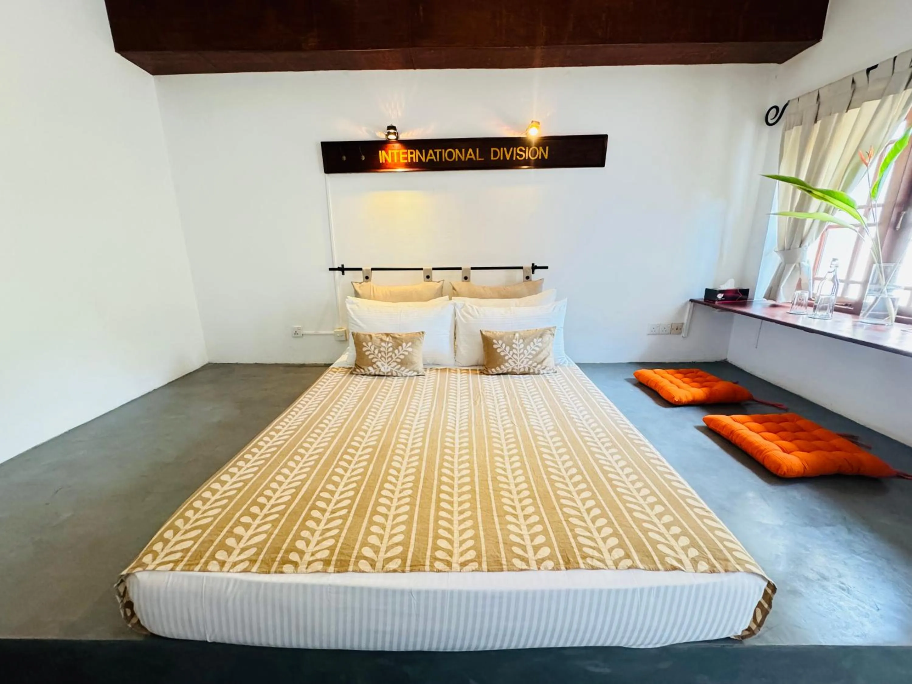 Bed in Havelock Bungalow - Live Fire Cooking - Enjoy 10 percent off at GINI Outdoor Kitchen