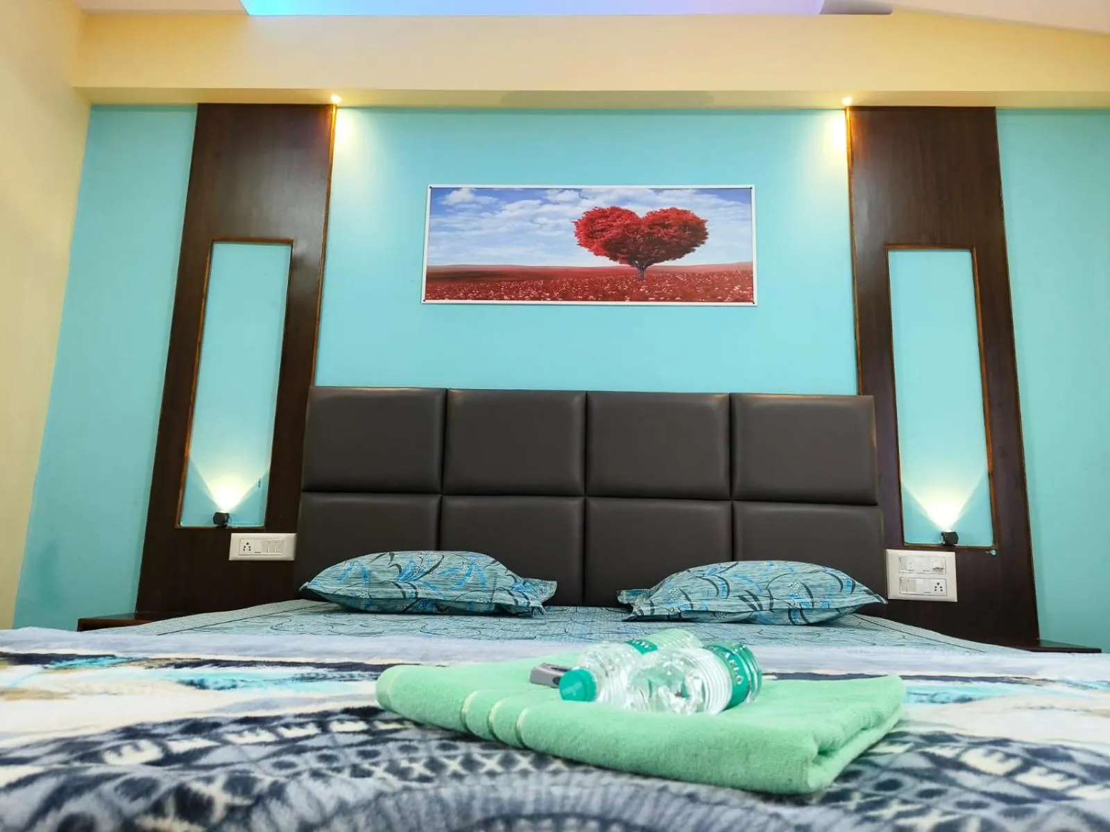 Bed in Hotel Nakshatra Resort