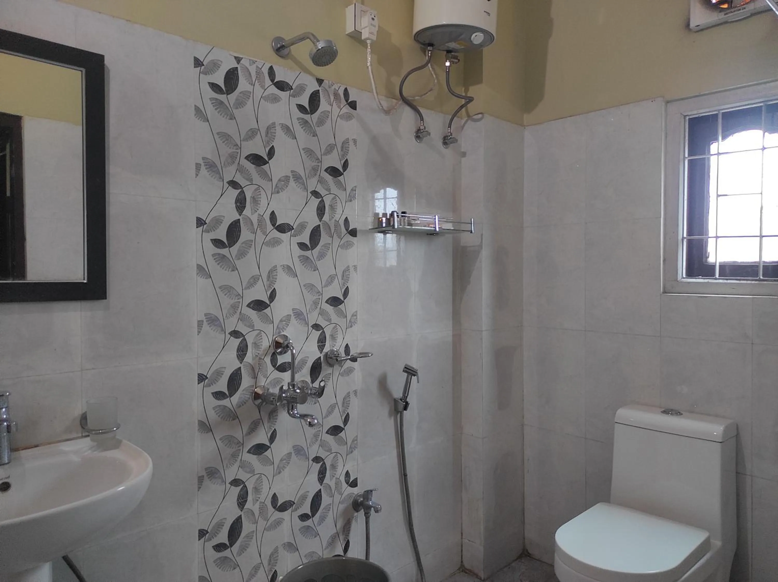 Bathroom in Hotel Rising Sun