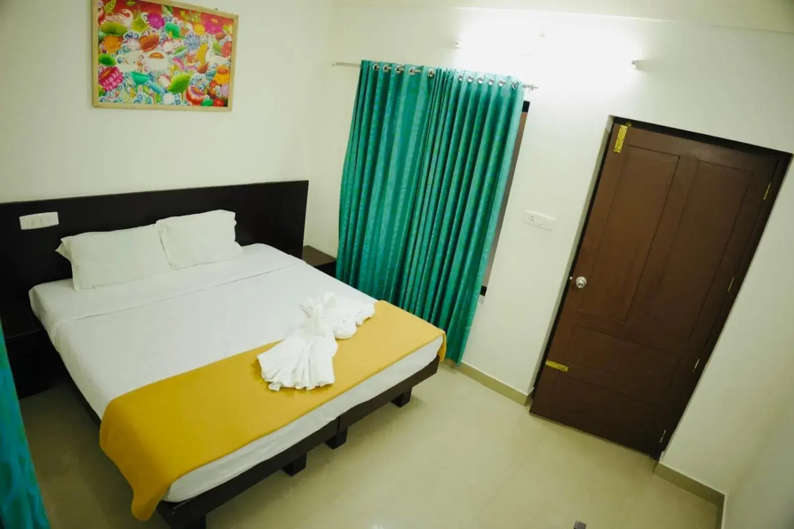 Double Room with Private Bathroom - single occupancy in Padmatheertham Inn Double Room with Private Bathroom - single occupancy in Padmatheertham Inn