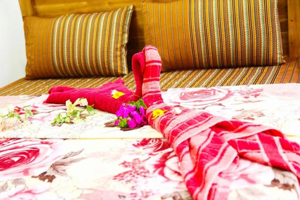 Bed in Indusara Villa Bentota