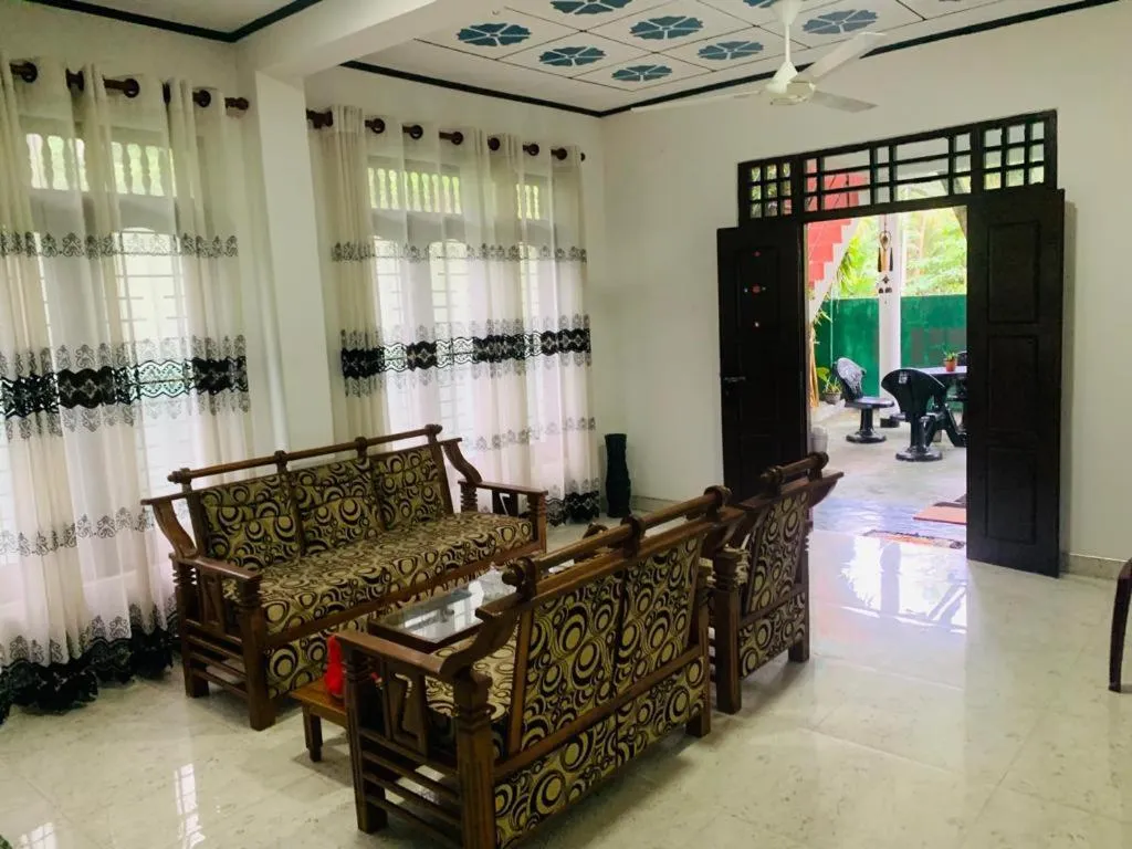 Indusara Villa Bentota