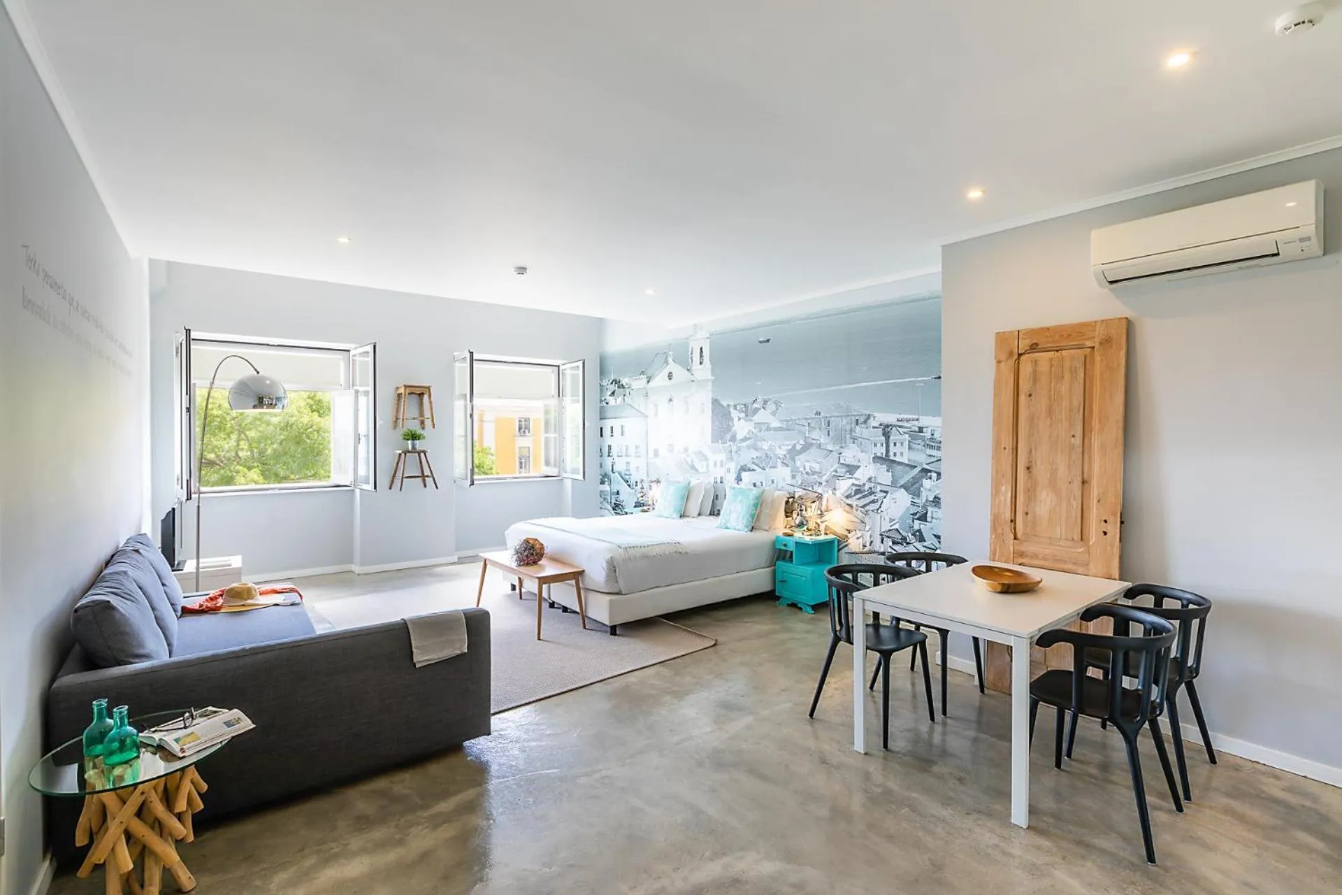 Bed in Emporium Lisbon Suites