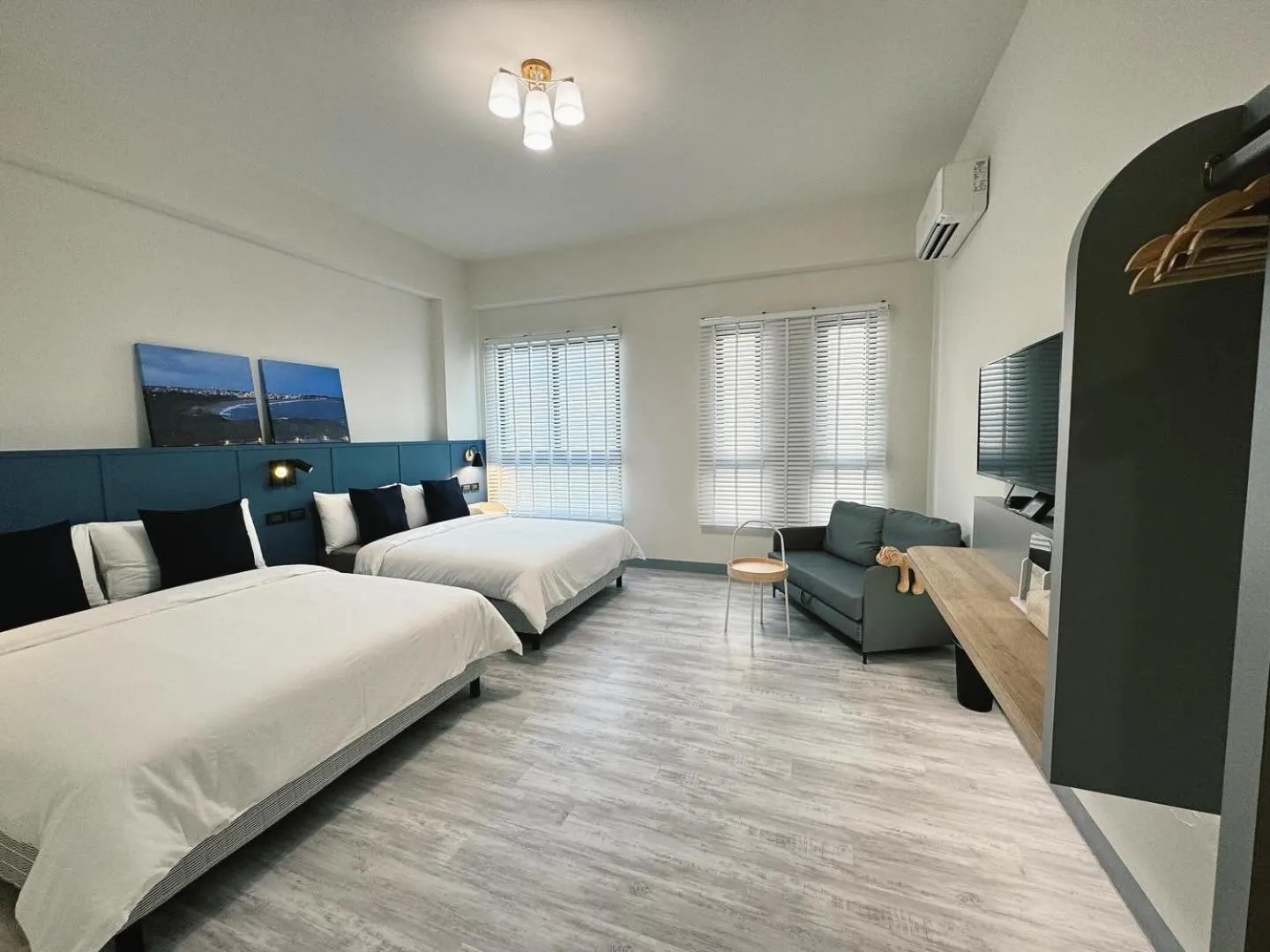 Bedroom, Bed in WinXin House