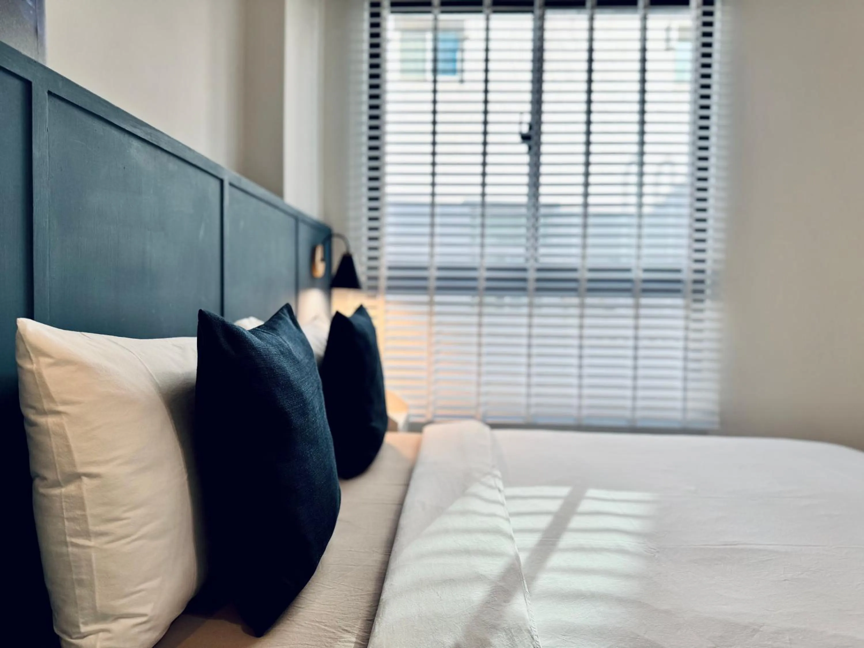 Decorative detail, Bed in WinXin House