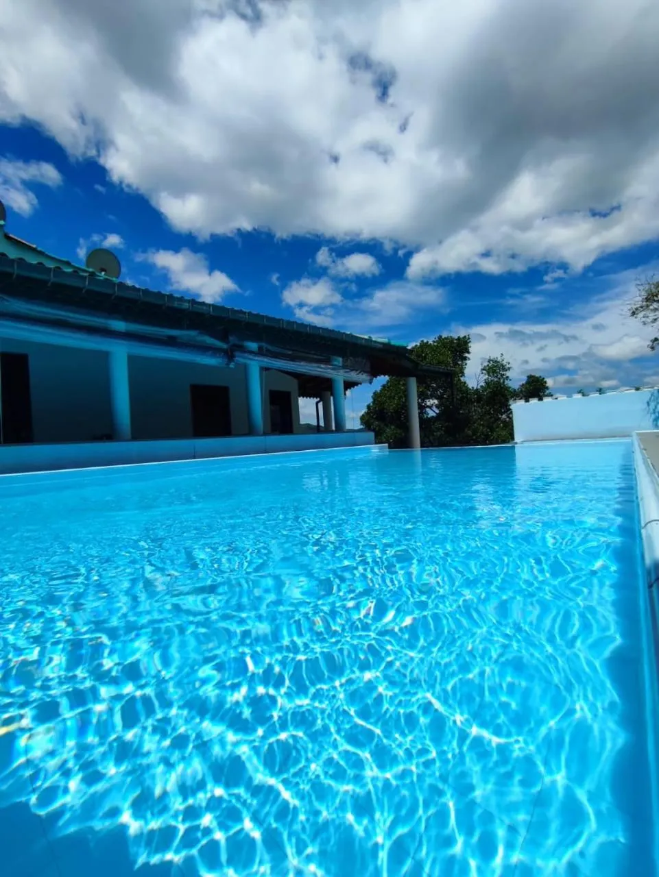 Swimming pool in The Castle by Don Louis