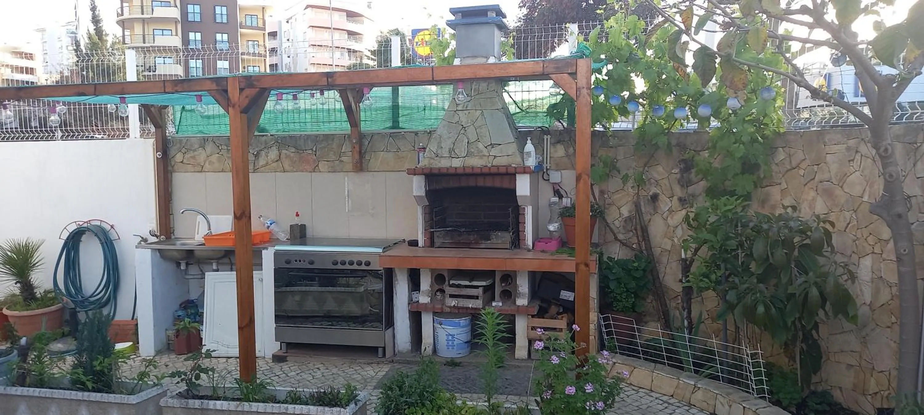 Property building in Casa Afonso