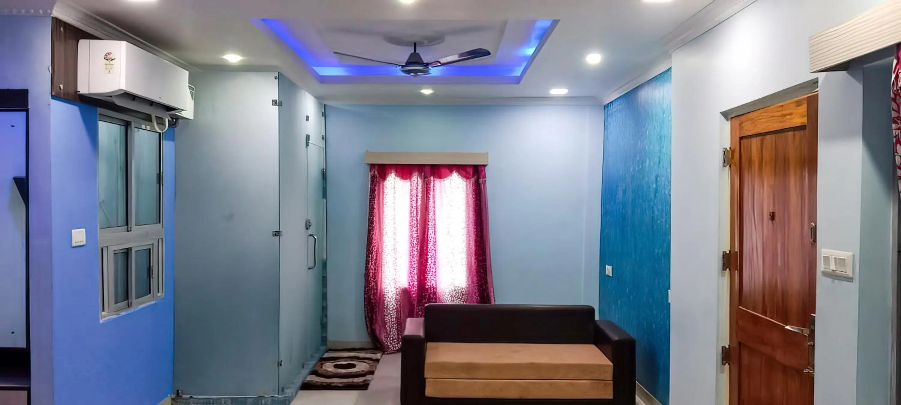 Living room, Bed in Bobby Premium Residency 350m from Jagannath temple