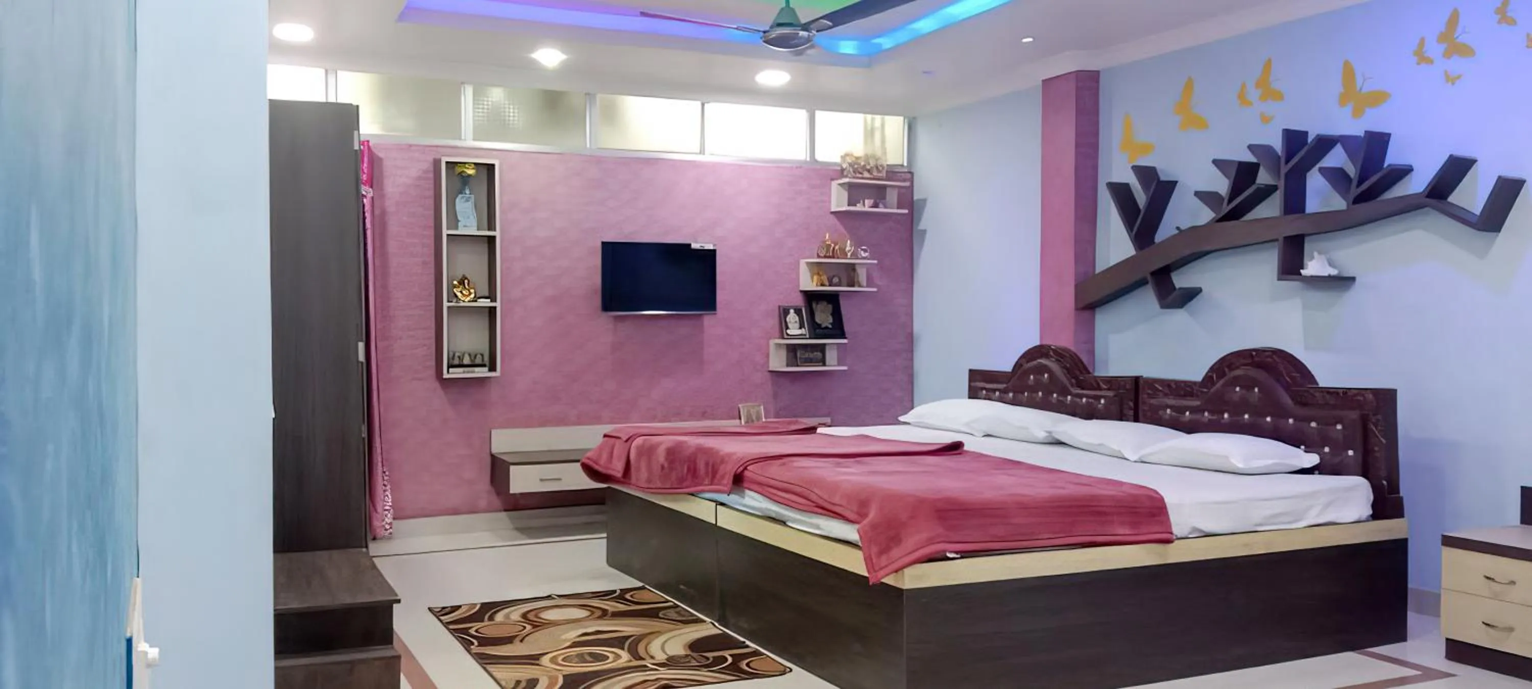 Bedroom, Bed in Bobby Premium Residency 350m from Jagannath temple