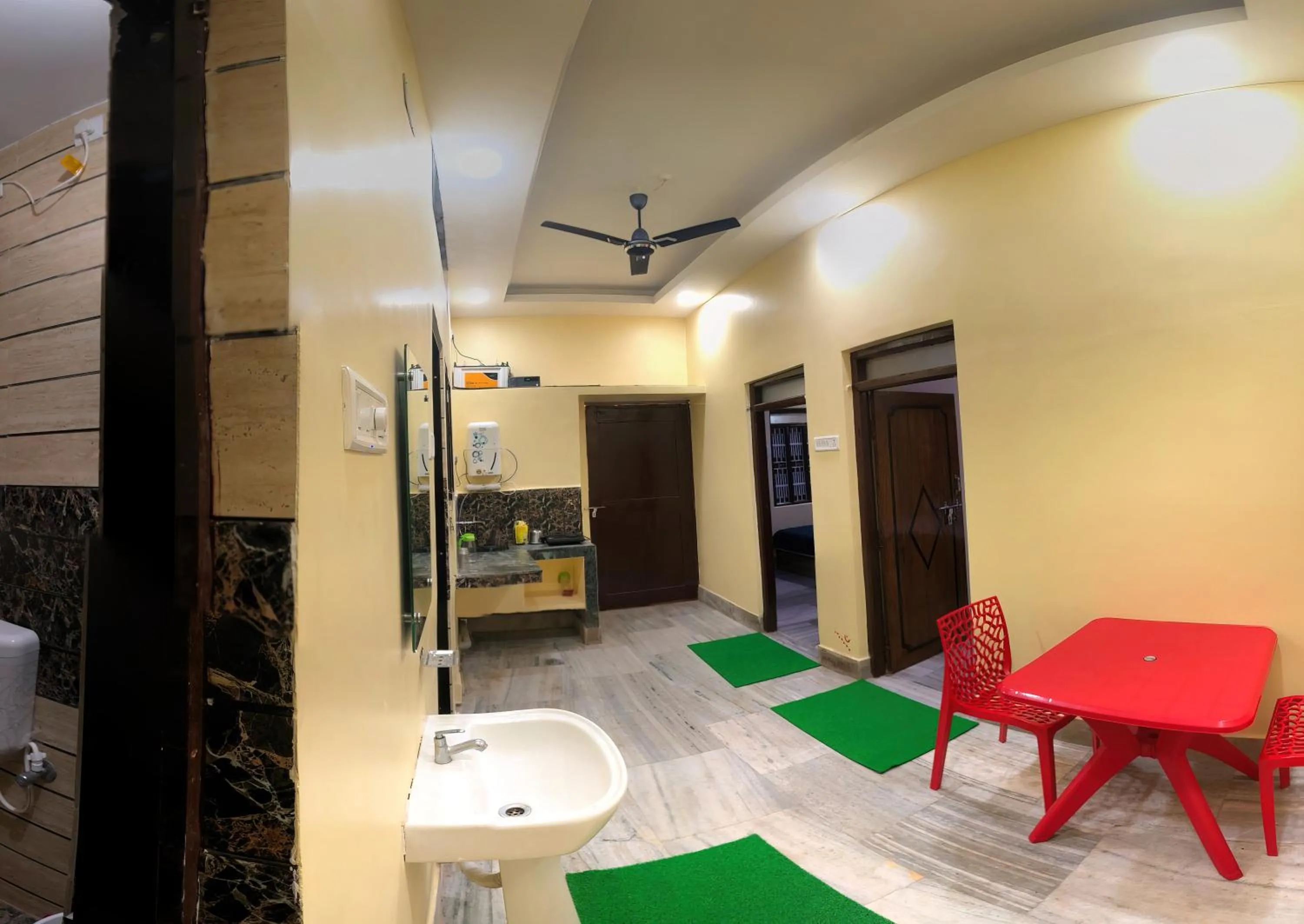 Living room in Bobby Premium Residency 350m from Jagannath temple