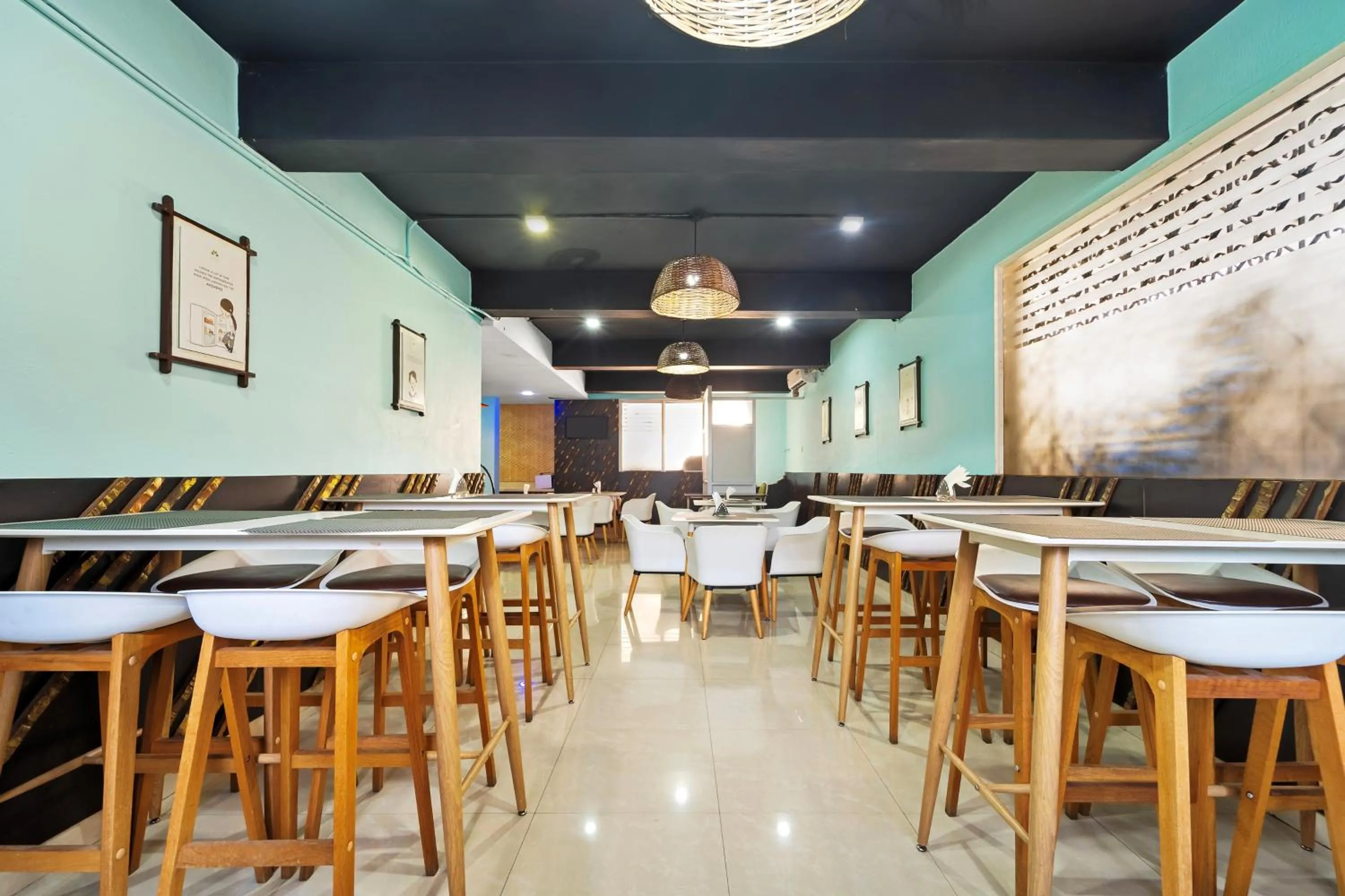 Restaurant/places to eat in Treebo Adrak