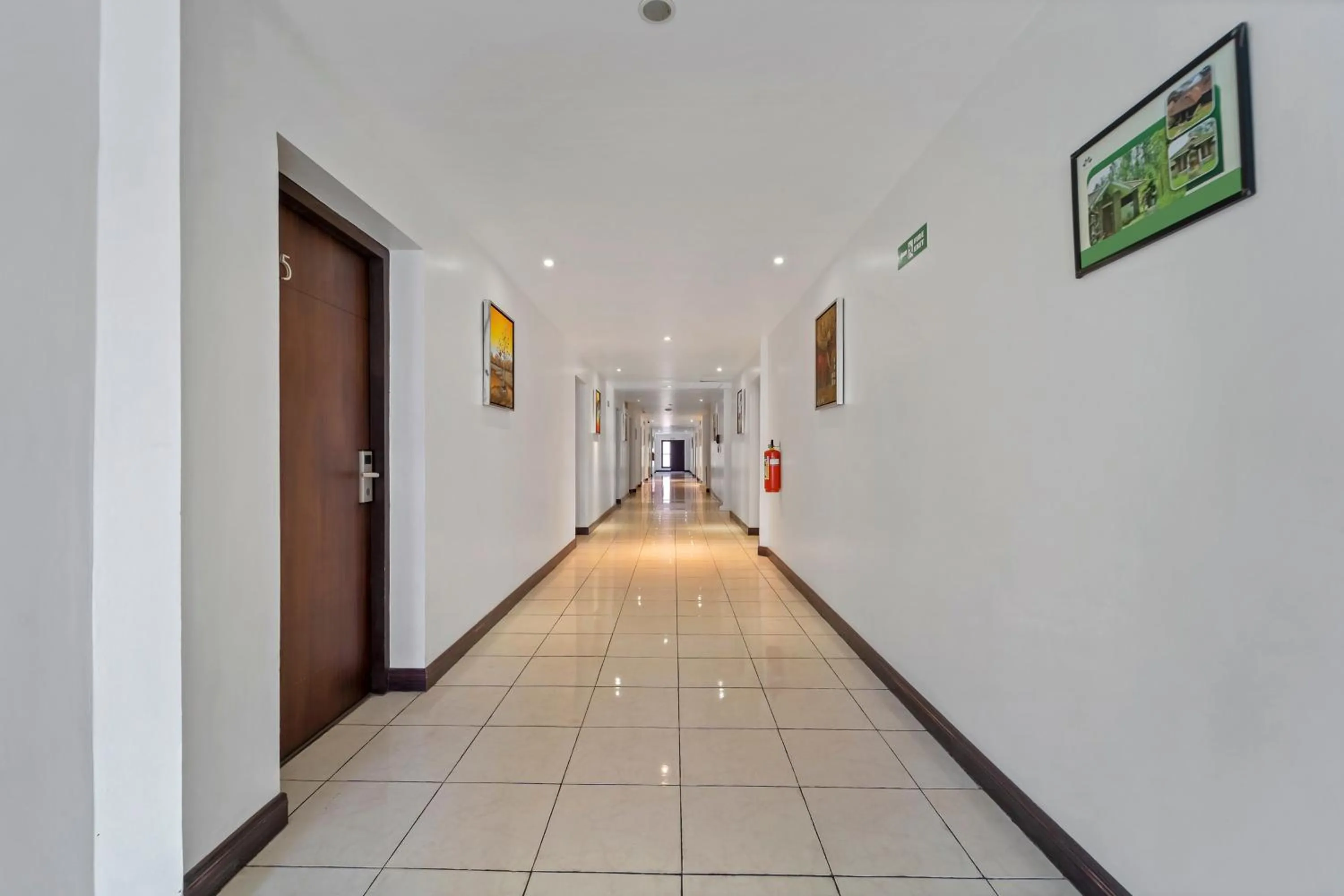 Lobby or reception in Treebo Adrak