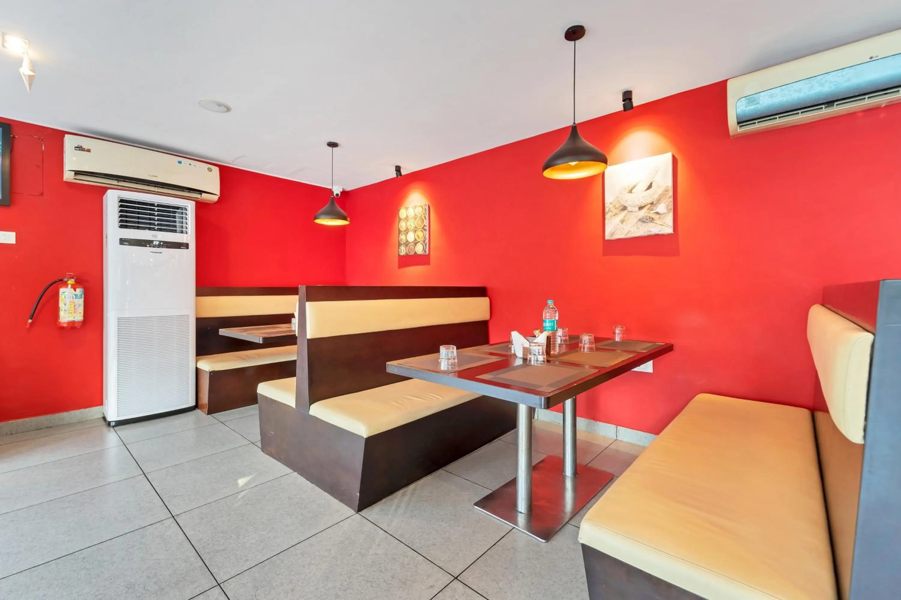 Restaurant/places to eat in Treebo Adrak