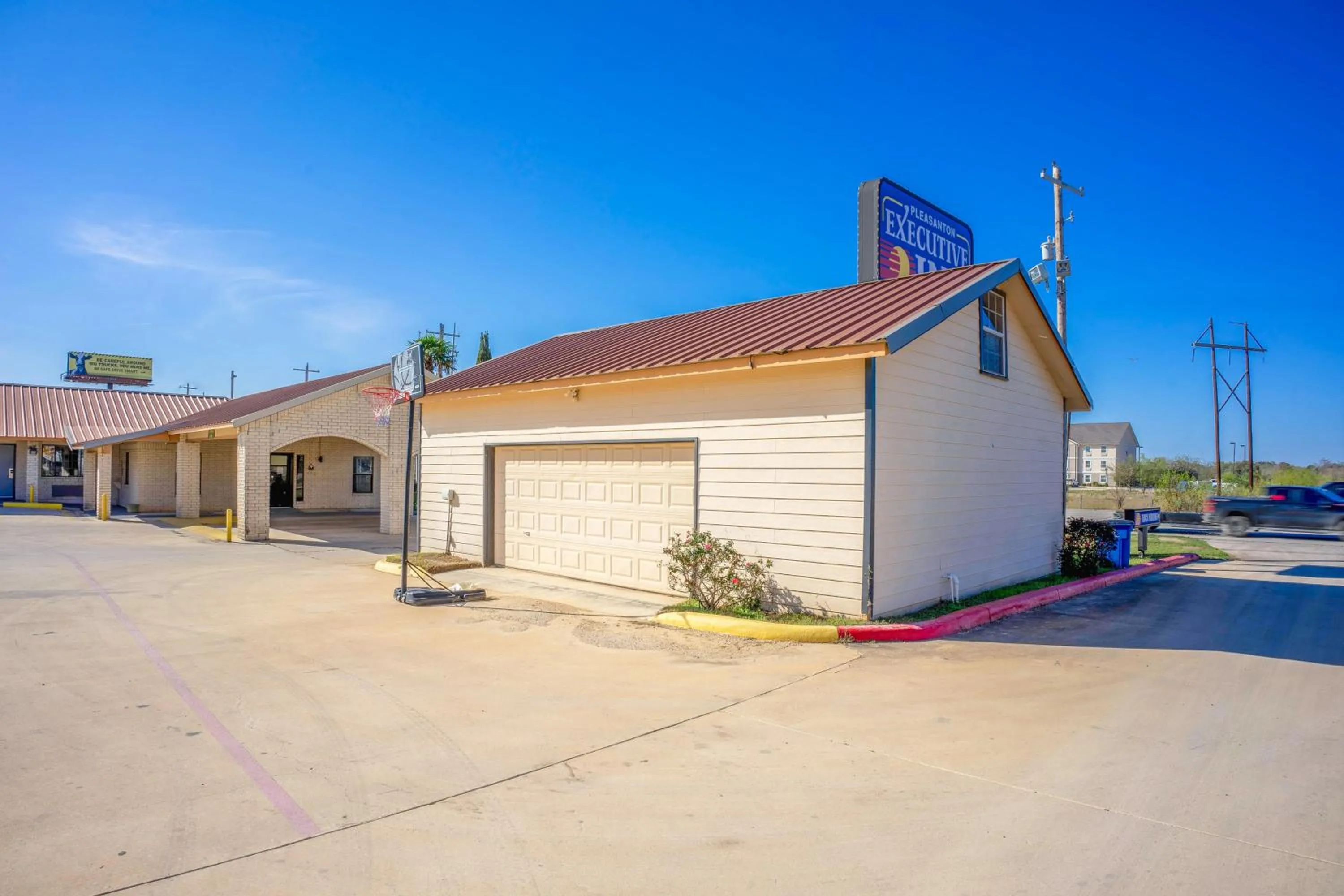 Facade/entrance in Pleasanton Executive Inn By OYO