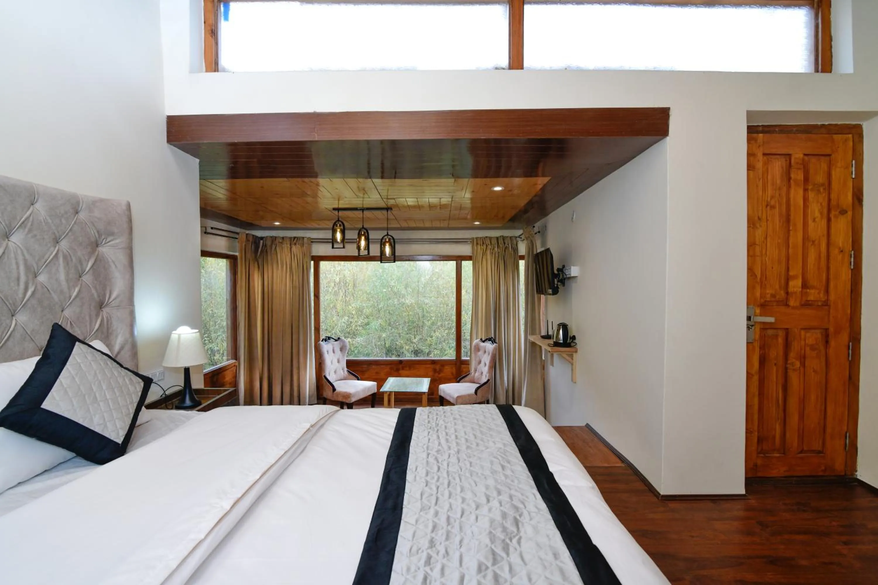 Bed in Thiksay Organic Resort and Retreat