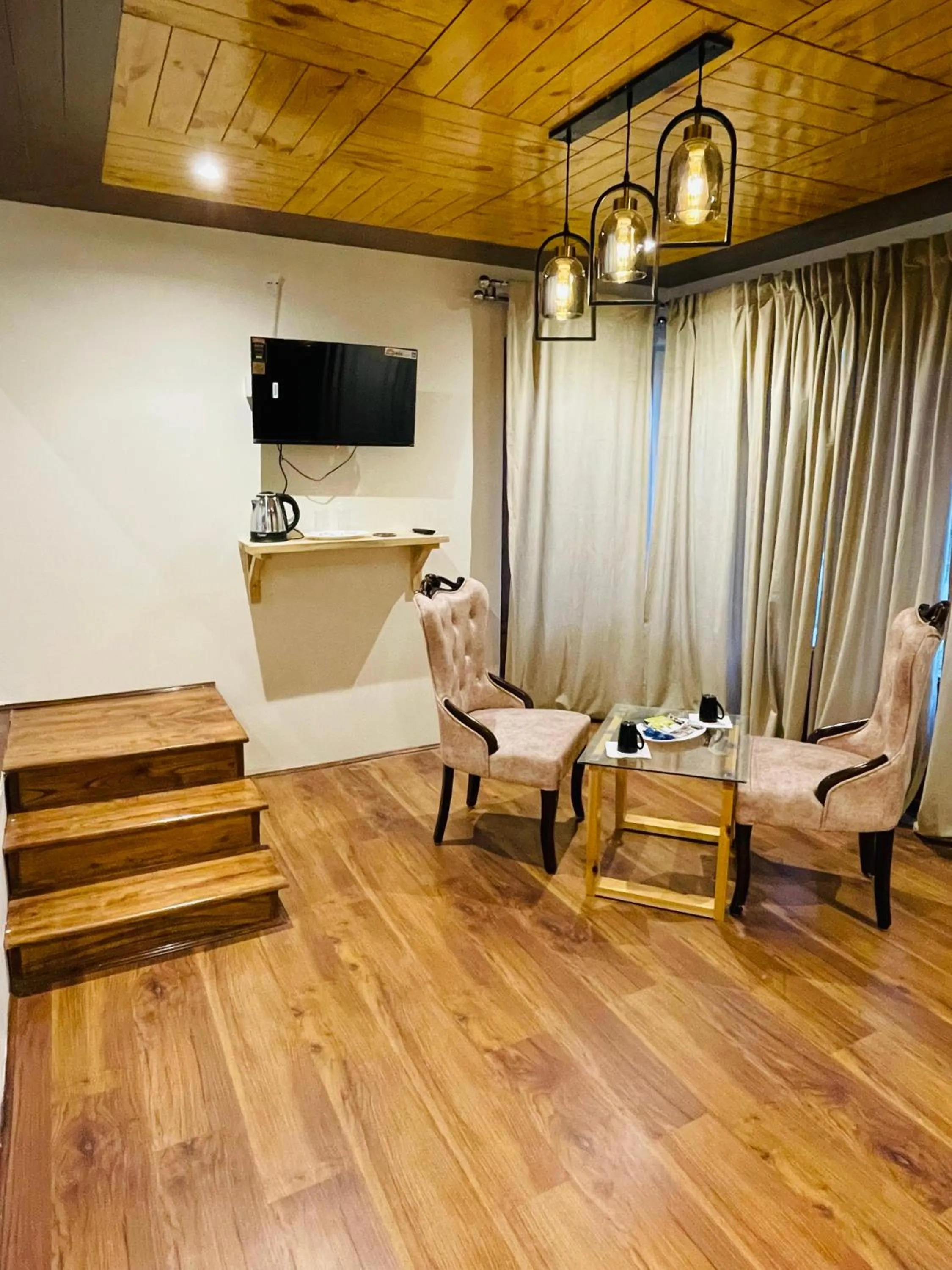 TV and multimedia in Thiksay Organic Resort and Retreat