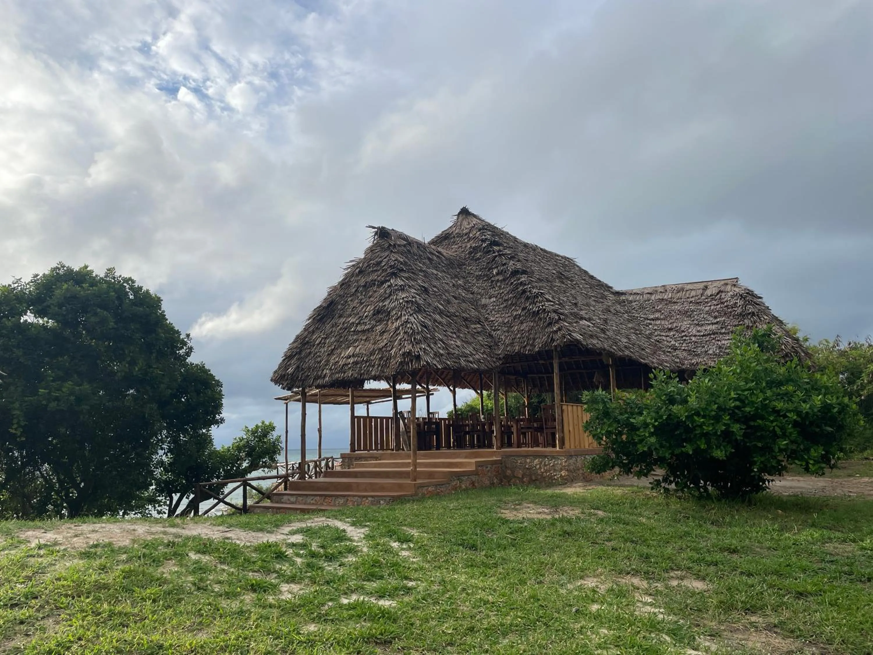 Restaurant/places to eat in Pangani Cliffs Lodge