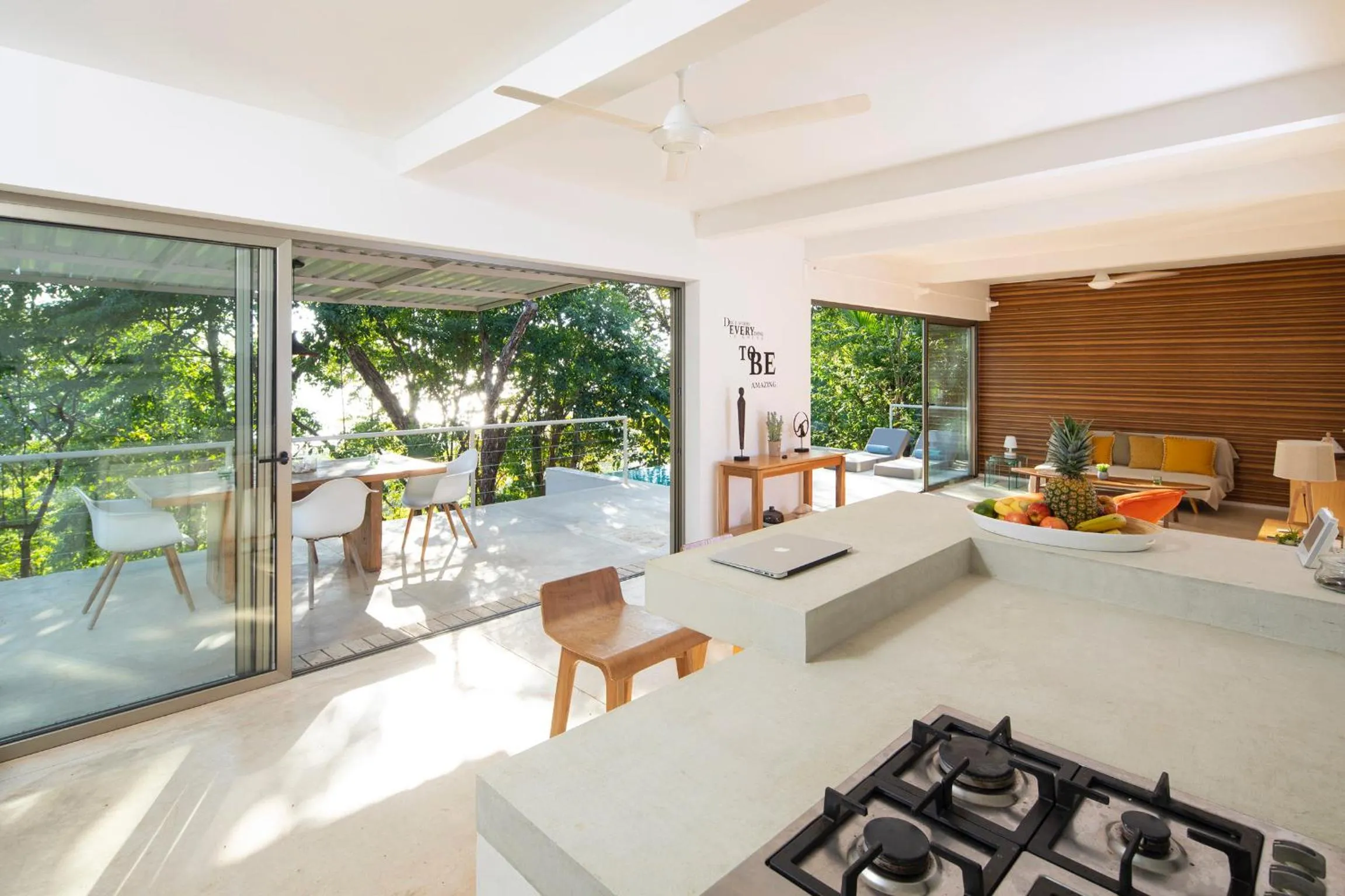 Balcony/Terrace in Akwa Santa Teresa