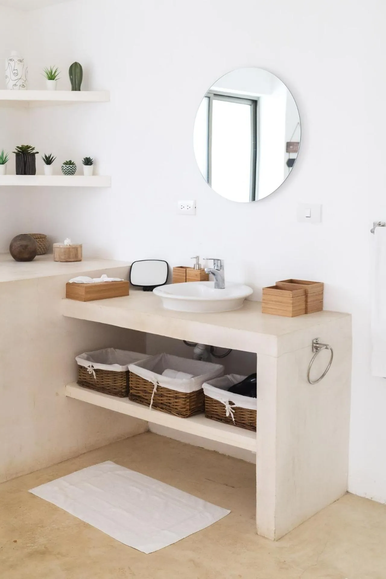 Bathroom in Akwa Santa Teresa