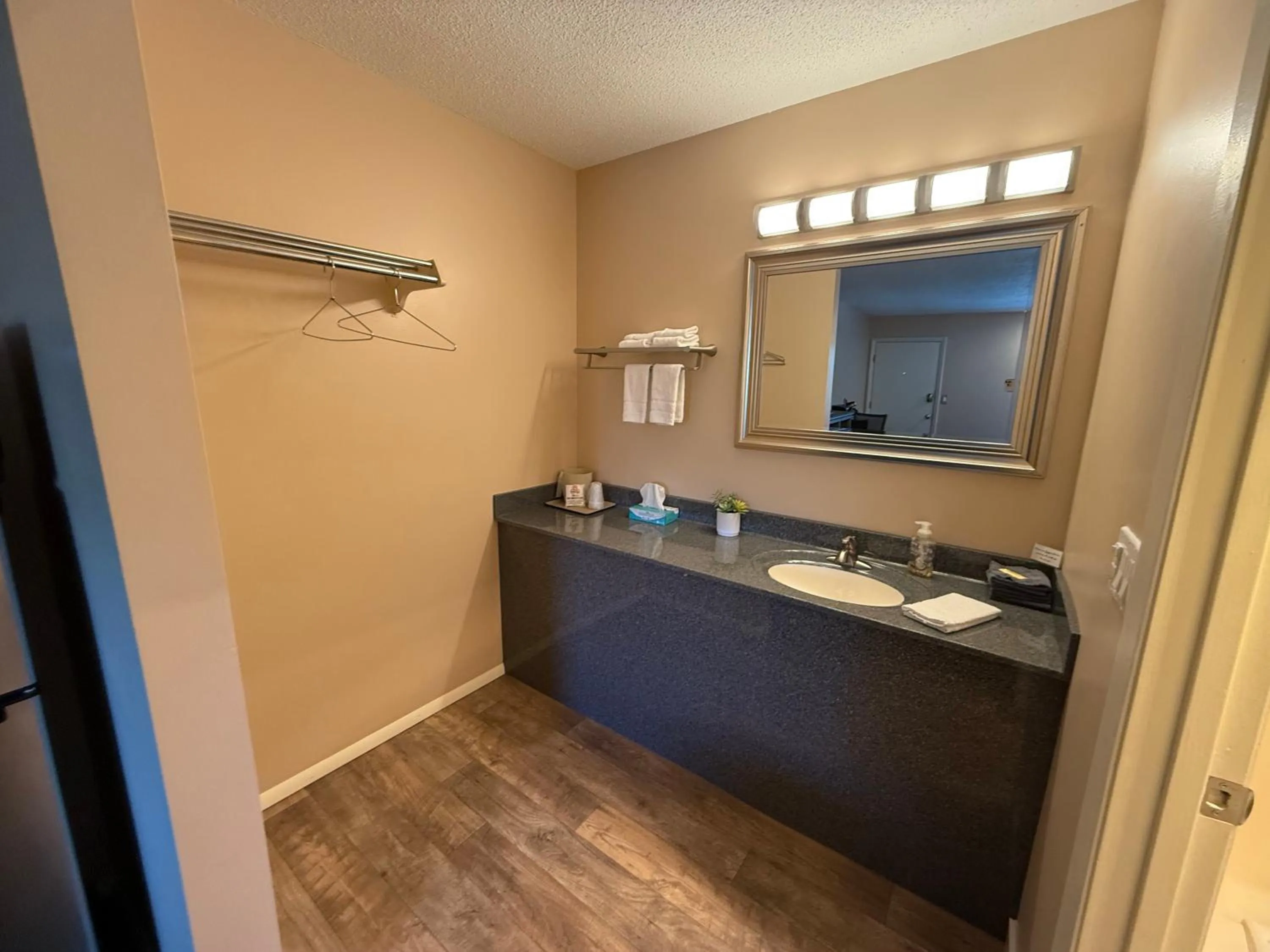 Scottish Inns Motel - Osage Beach