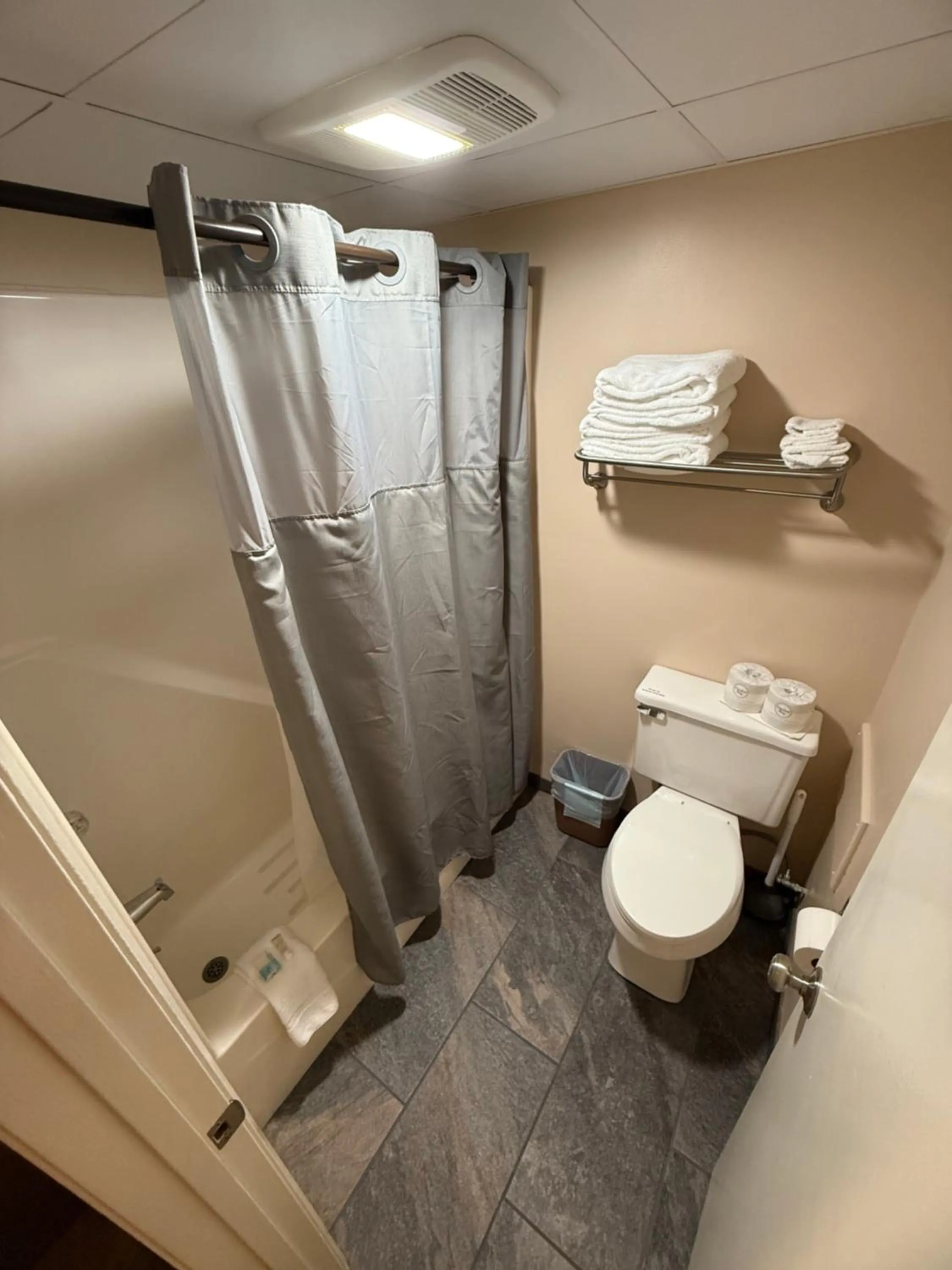 Scottish Inns Motel - Osage Beach