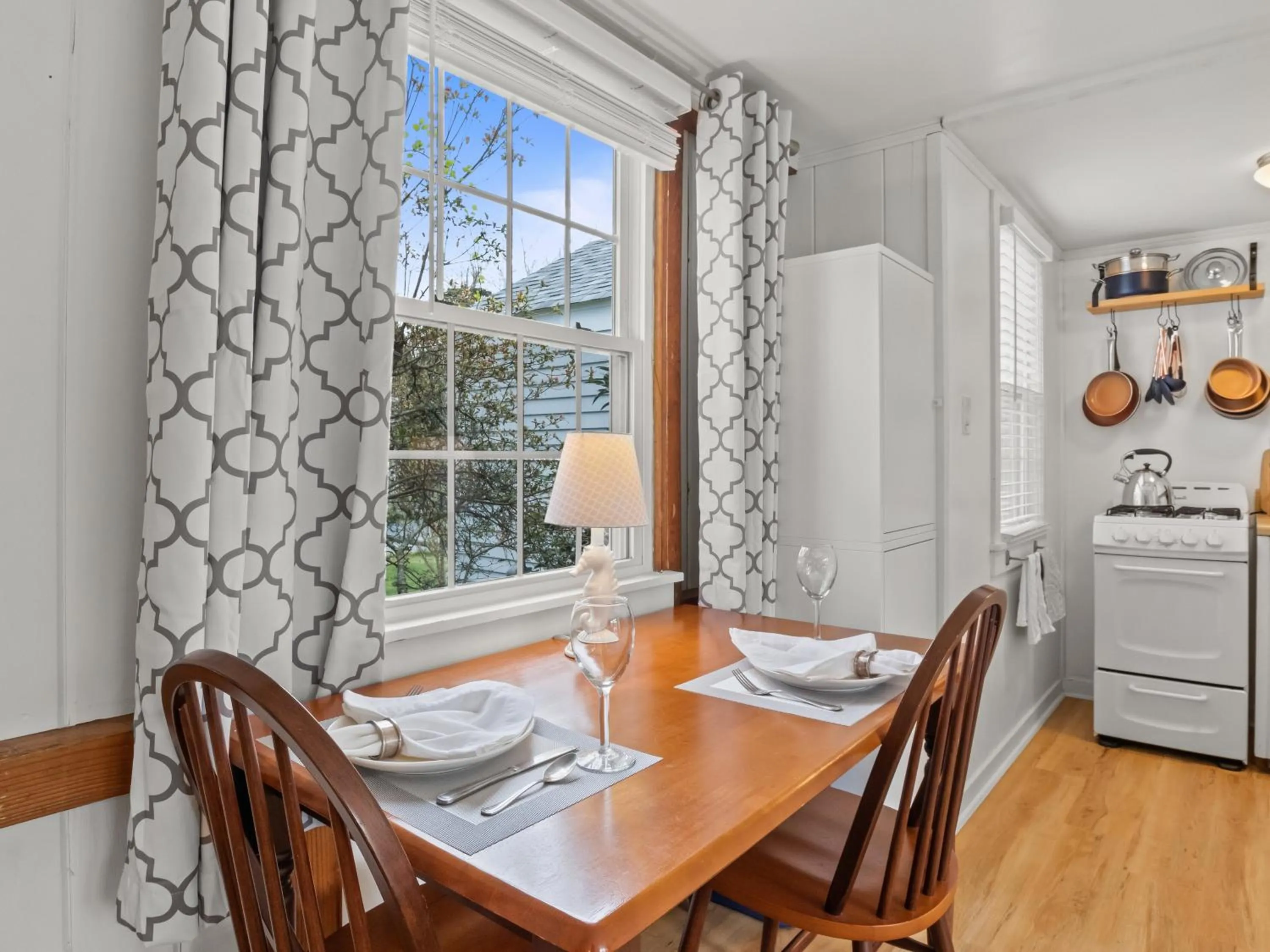 Dining area in The Seagrove Suites & Guest Rooms