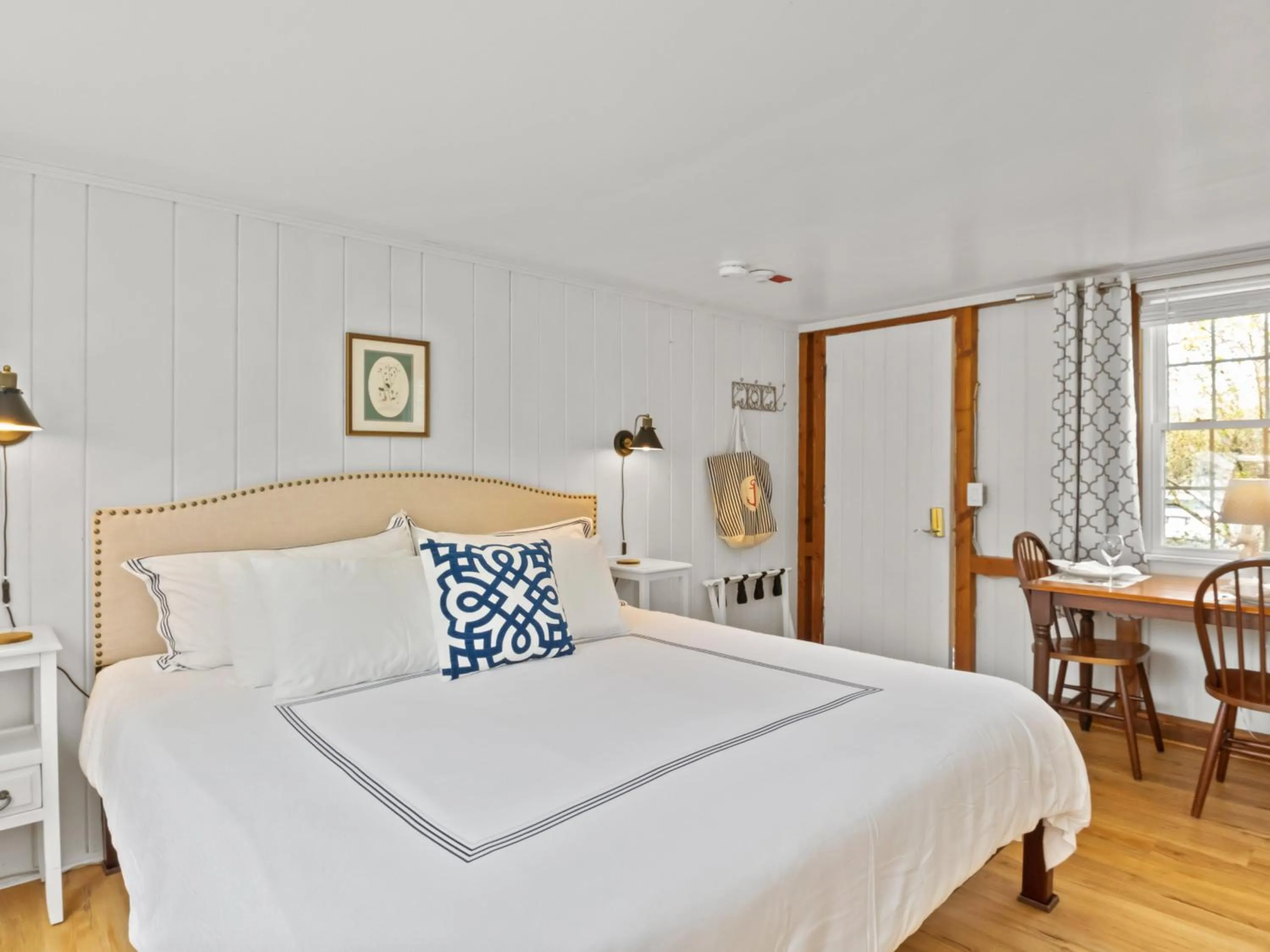 Bed in The Seagrove Suites & Guest Rooms
