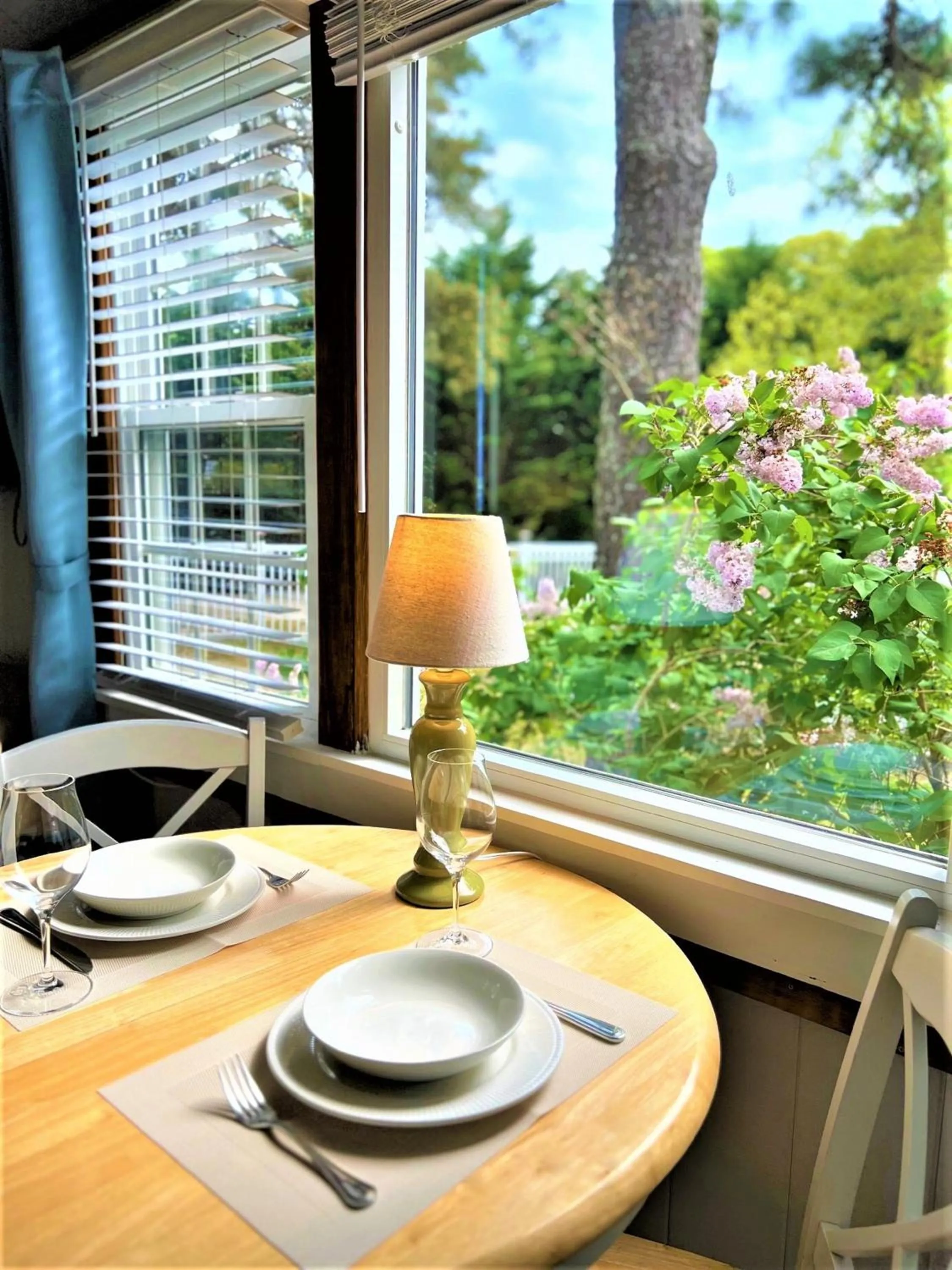Dining area in The Seagrove Suites & Guest Rooms