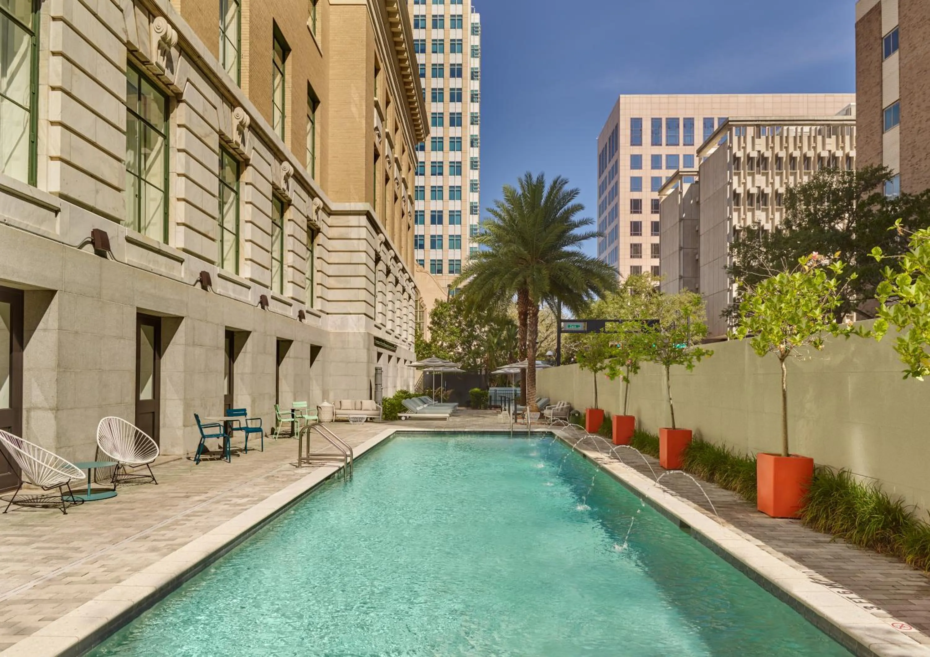 Swimming pool in Le Meridien Tampa, The Courthouse