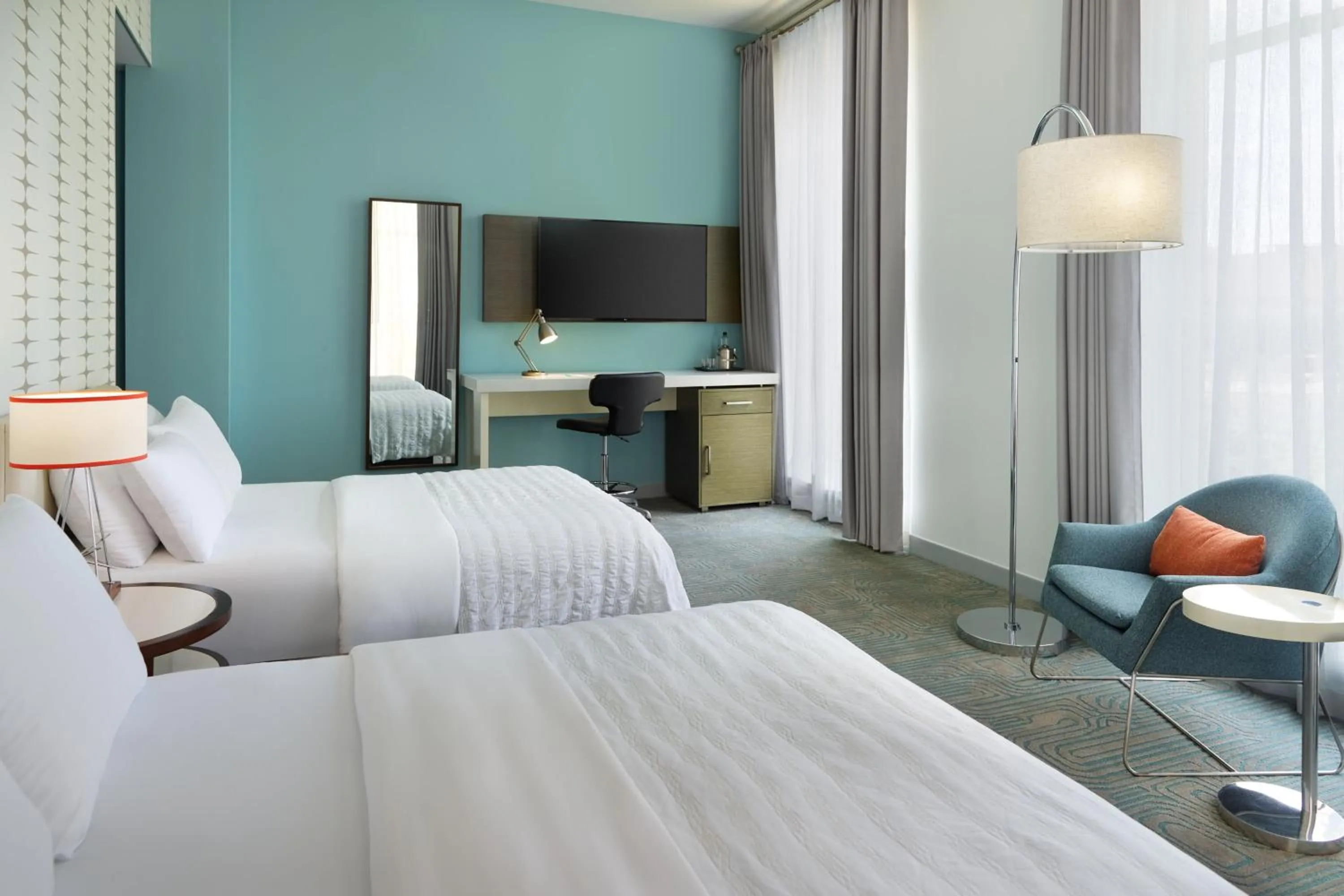 Photo of the whole room, Bed in Le Meridien Tampa, The Courthouse