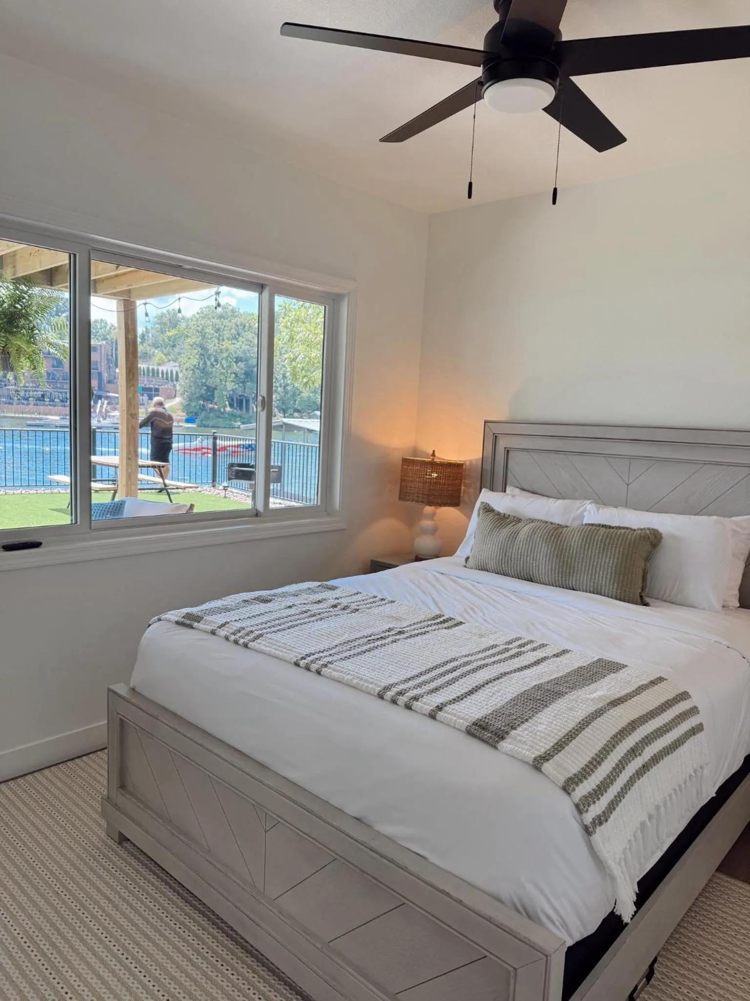 Bed in Sunset Beach Resort