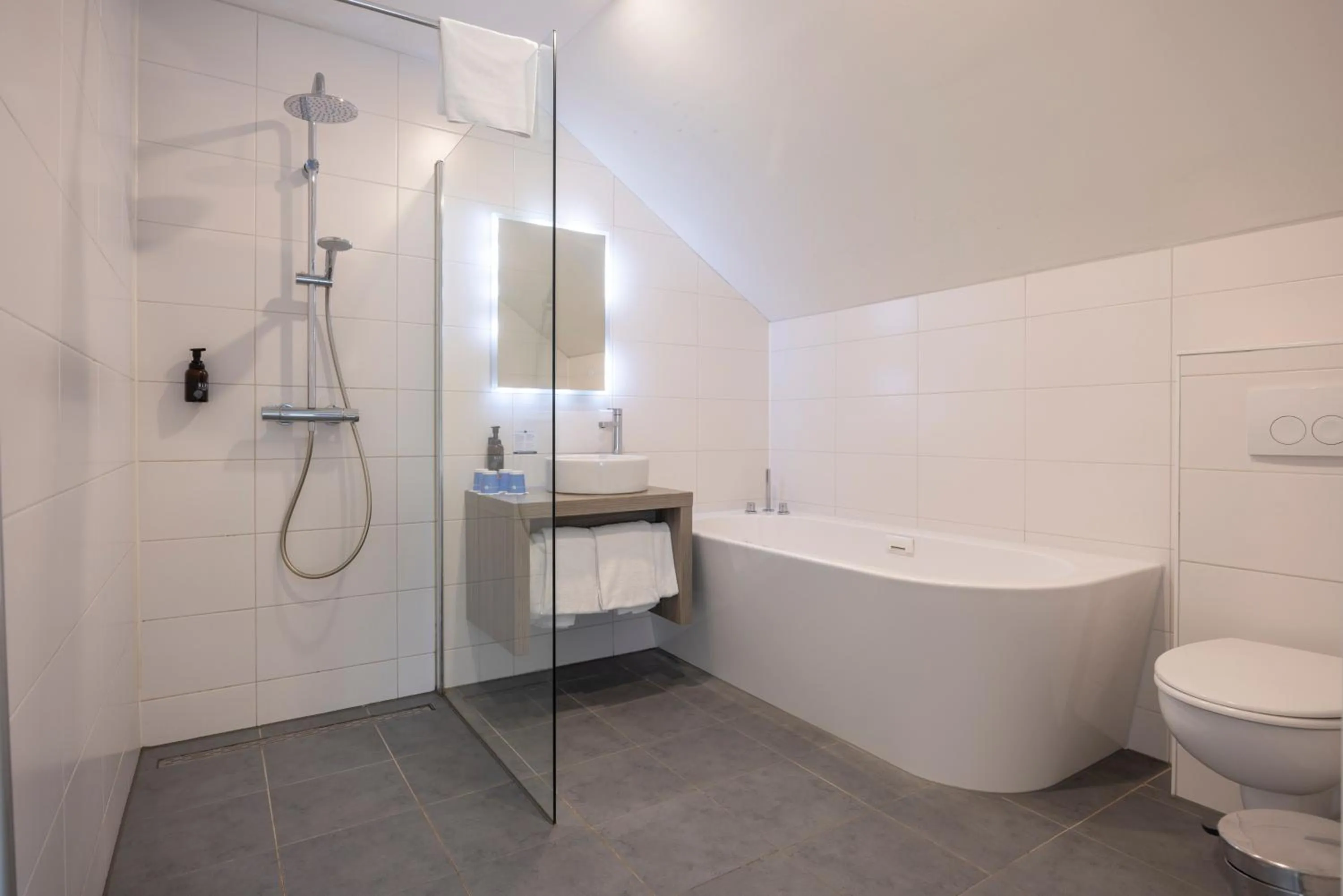 Bathroom in Fletcher Hotel - Resort Spaarnwoude