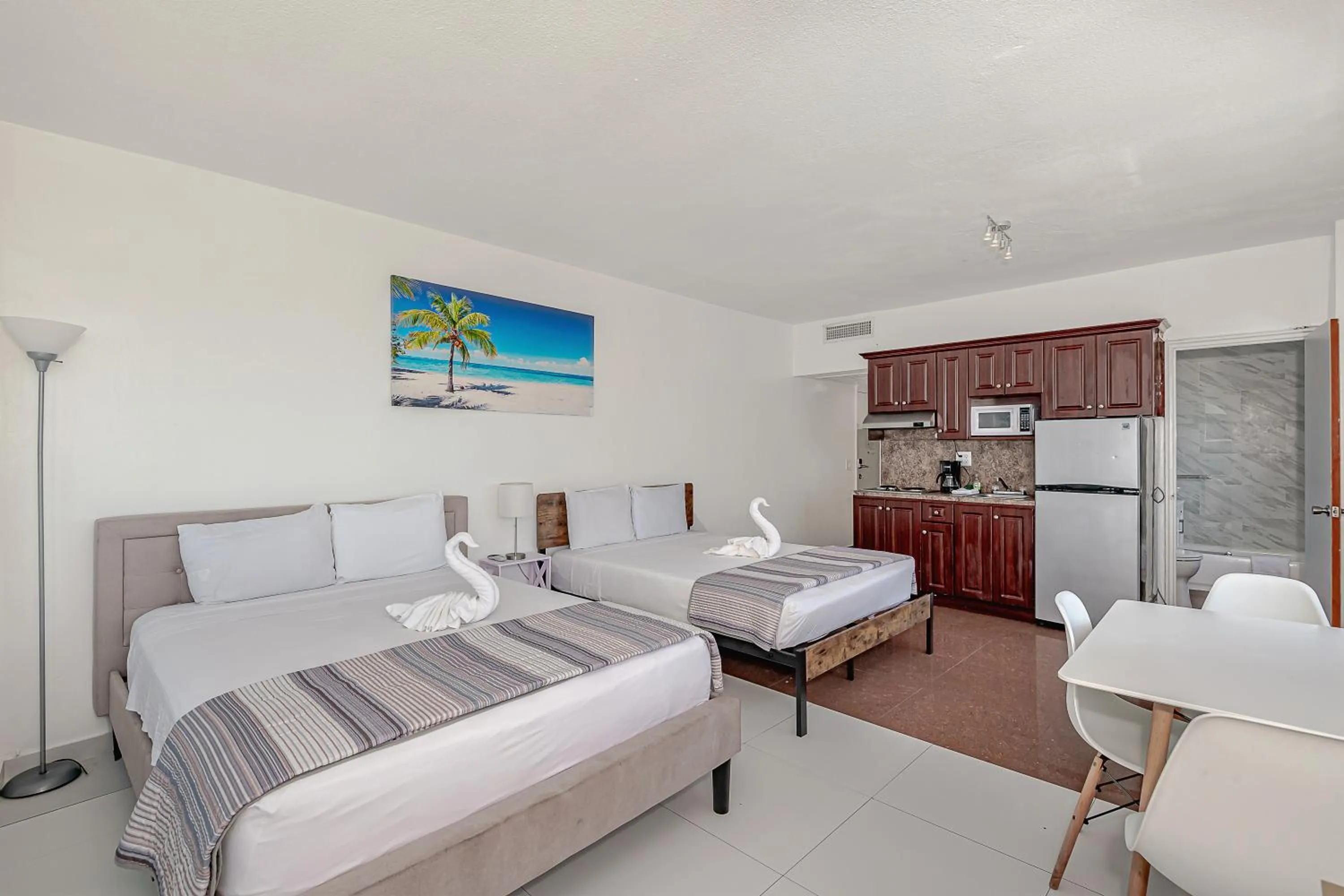 Bed in Beach Front Studio Miami Beach