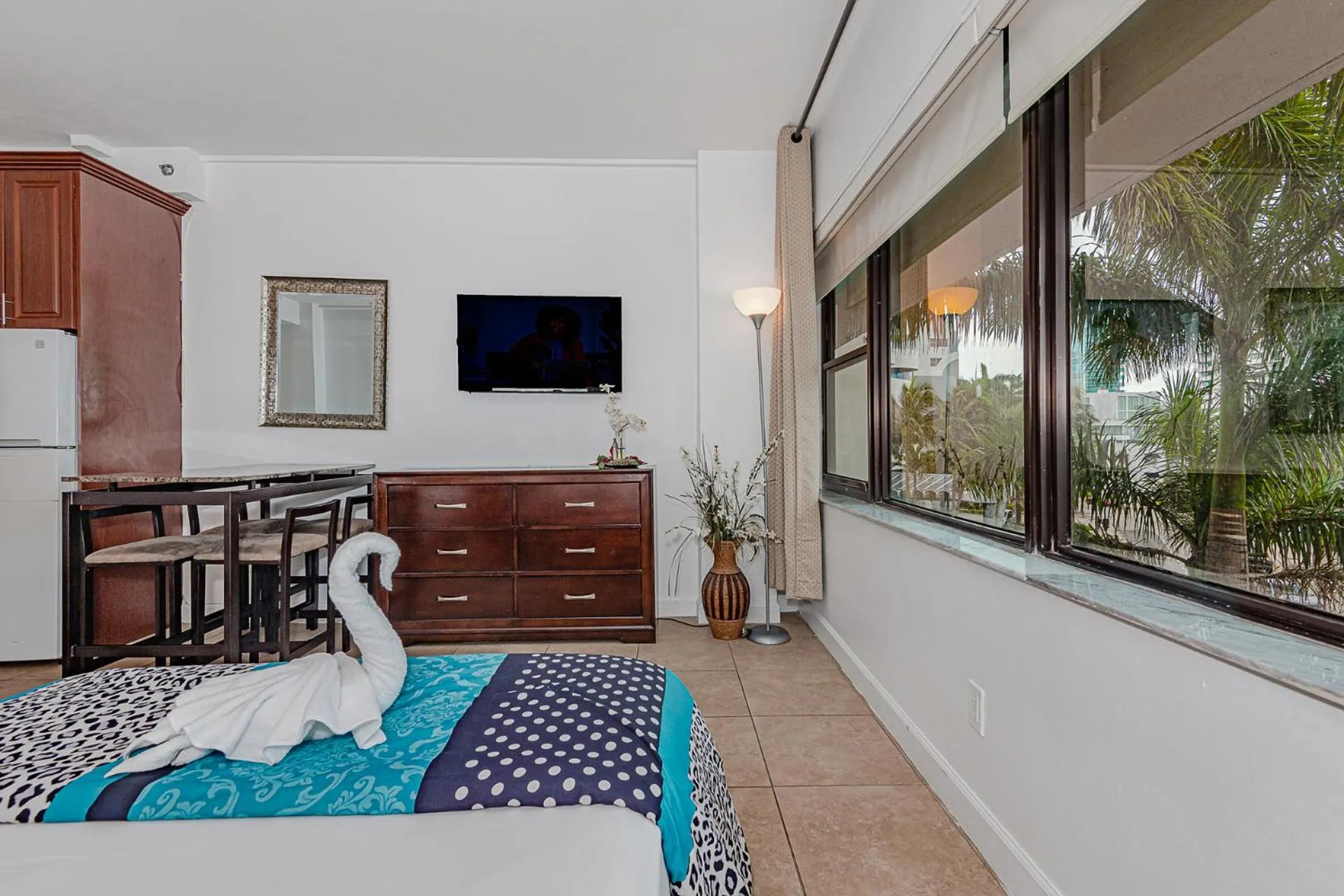 Bed in Beach Front Studio Miami Beach
