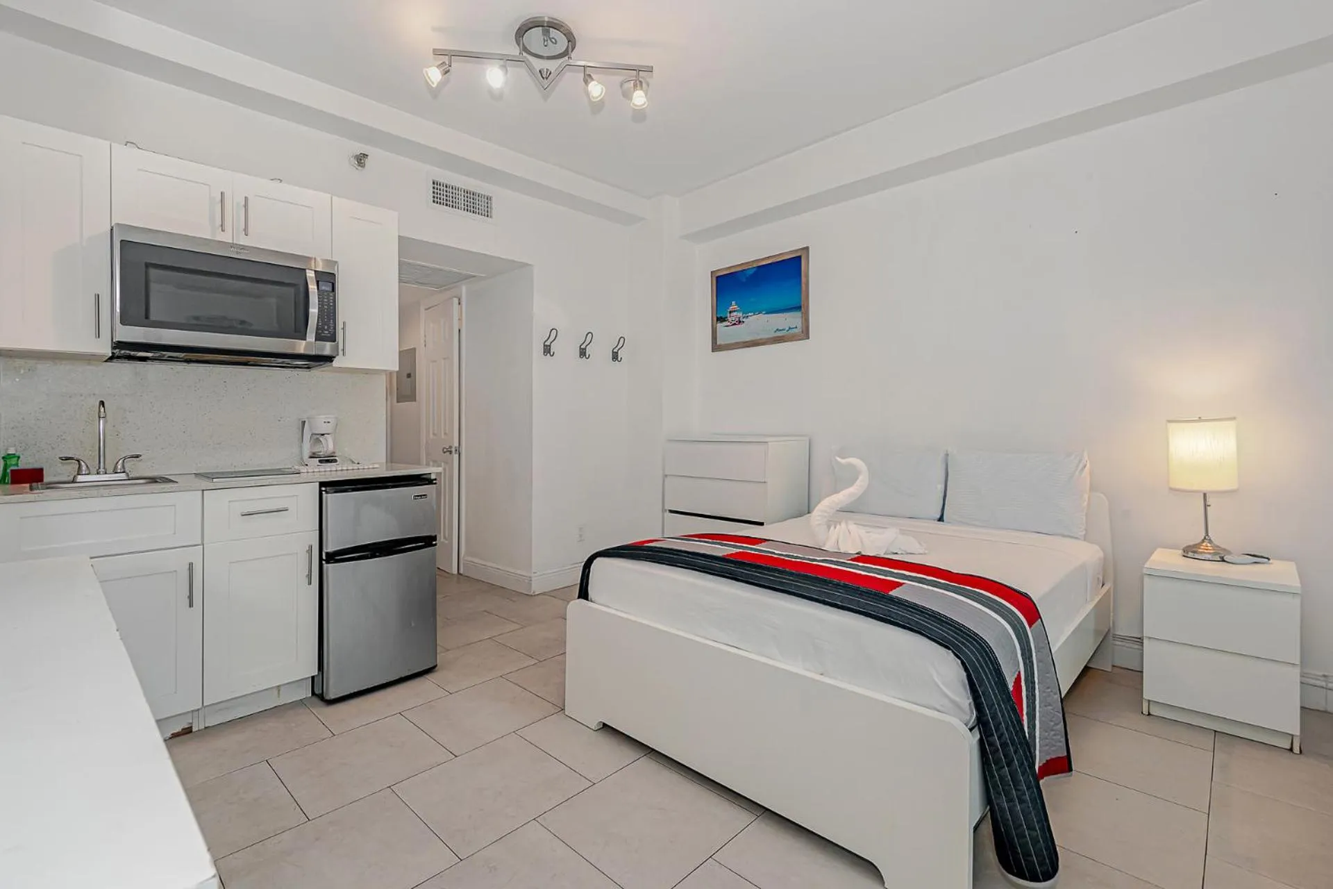 Bed in Beach Front Studio Miami Beach