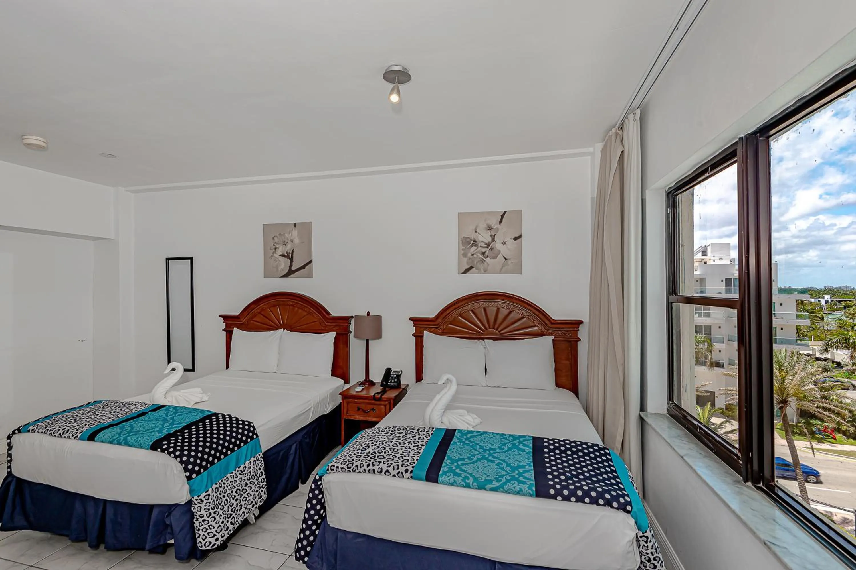 Bed in Beach Front Studio Miami Beach