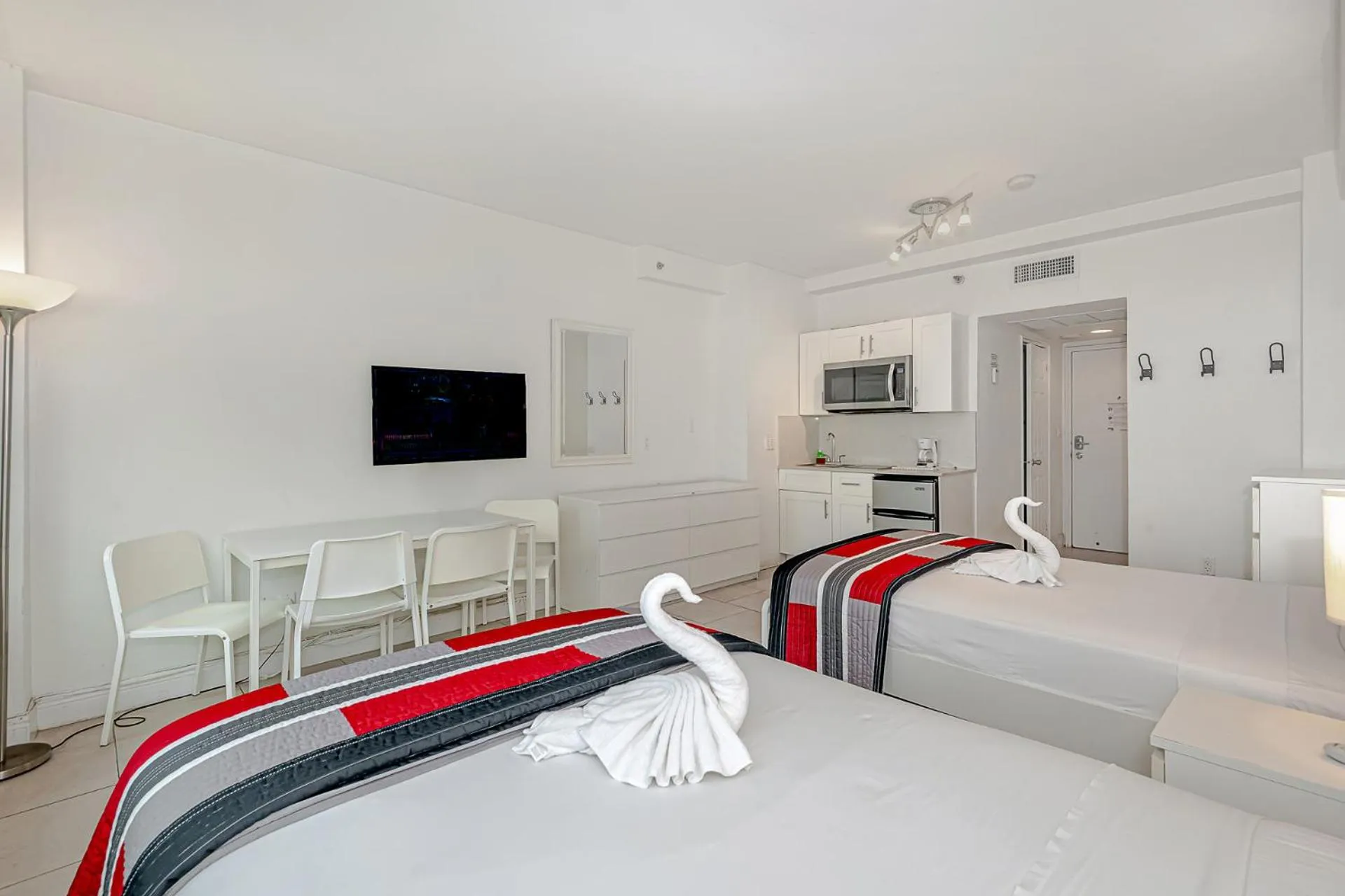 Bed in Beach Front Studio Miami Beach