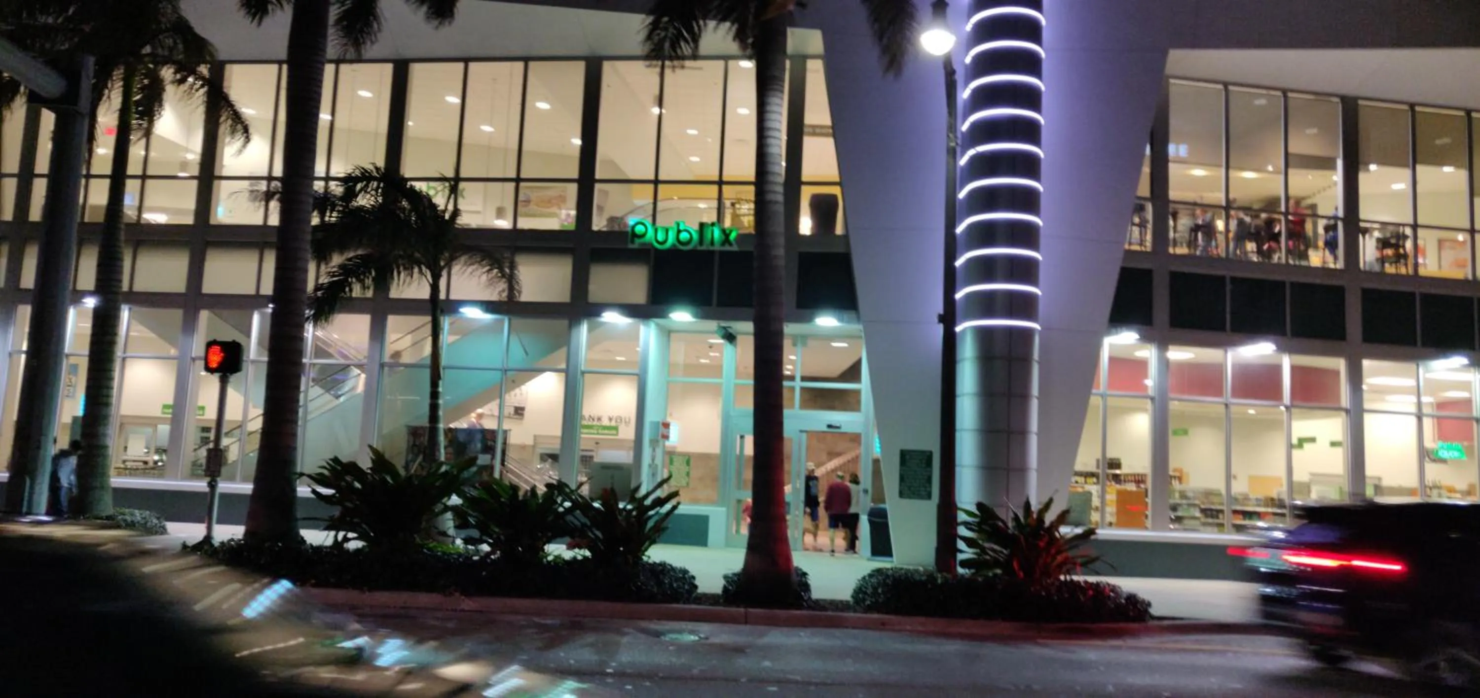 Supermarket/grocery shop in Beach Front Studio Miami Beach