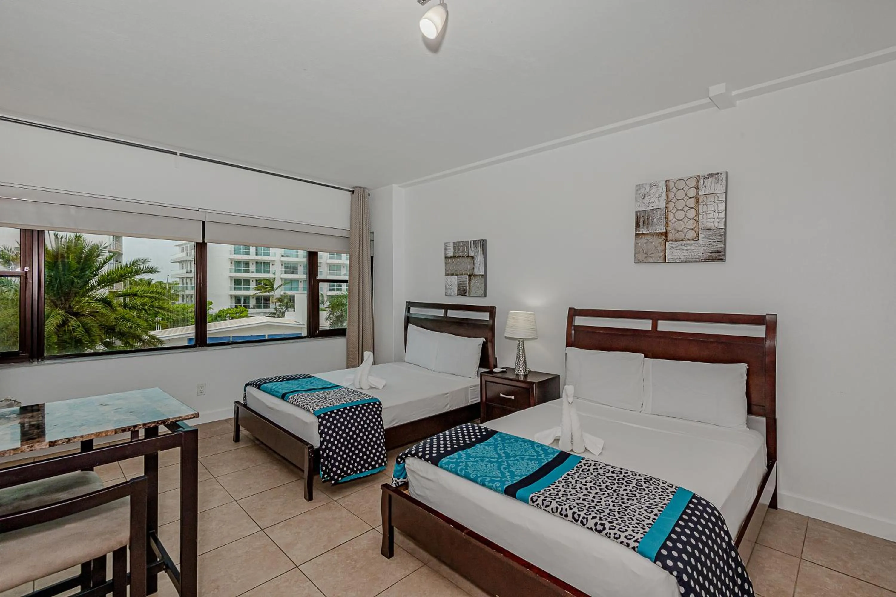 Bed in Beach Front Studio Miami Beach