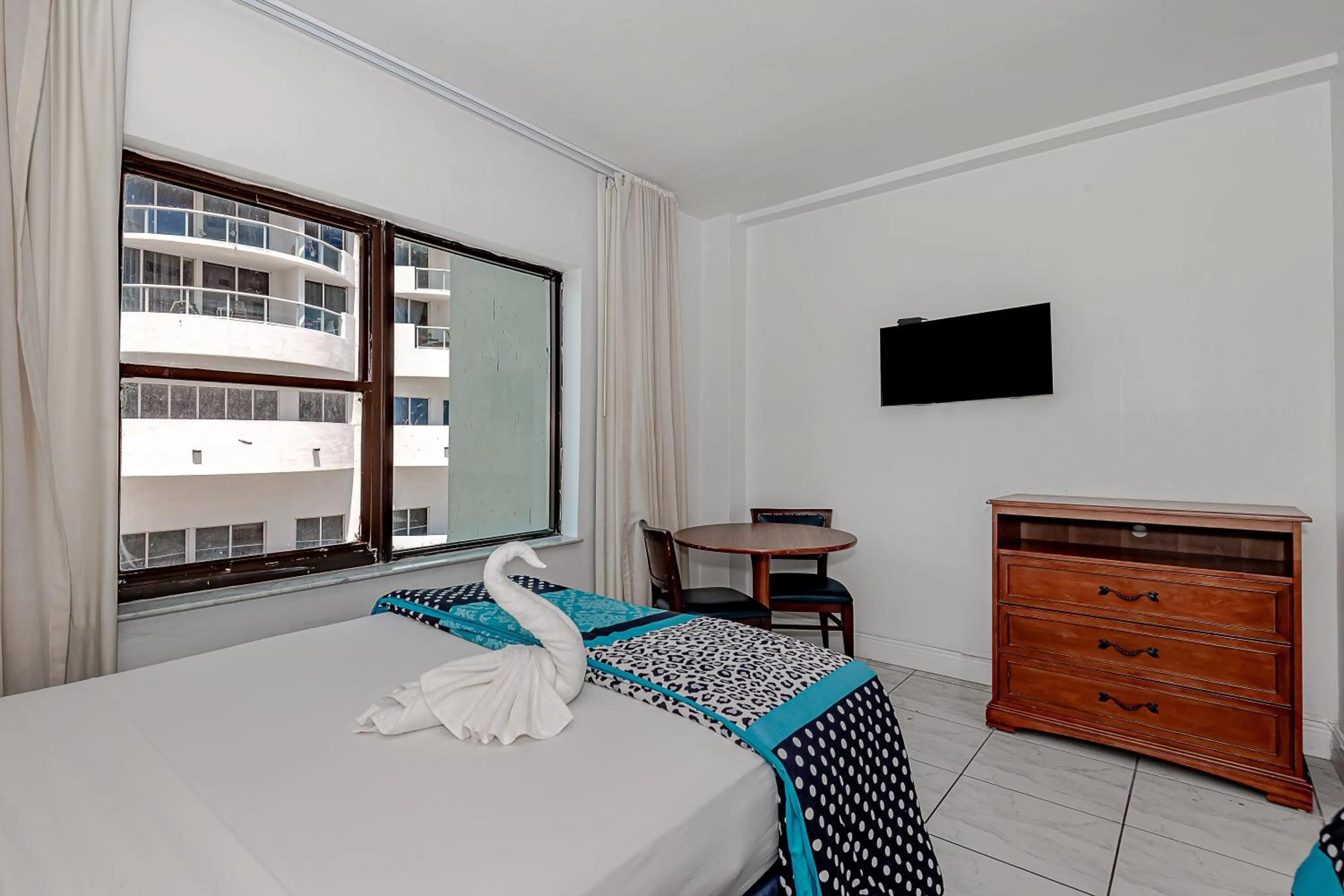 Bed in Beach Front Studio Miami Beach