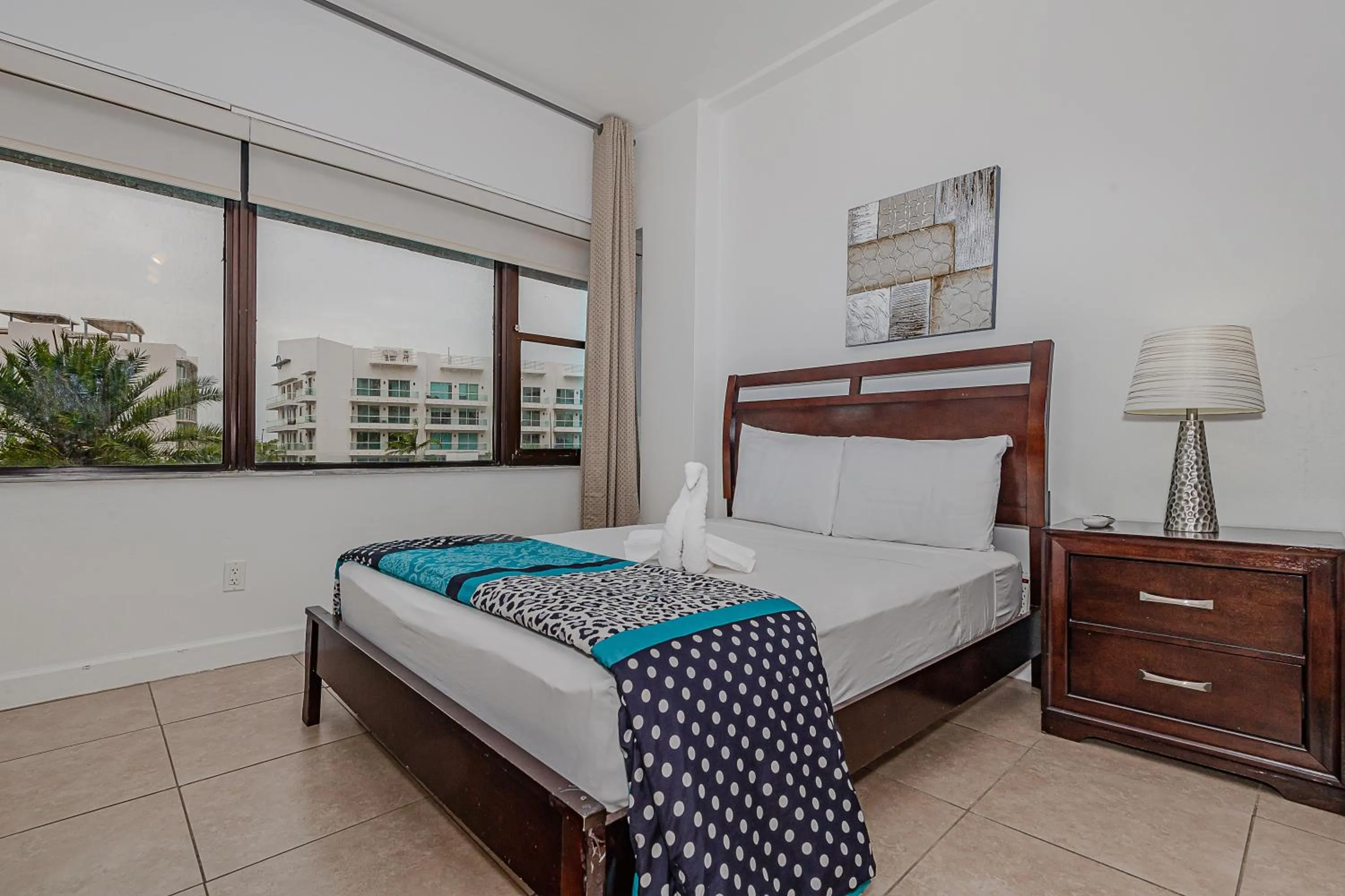 Bed in Beach Front Studio Miami Beach