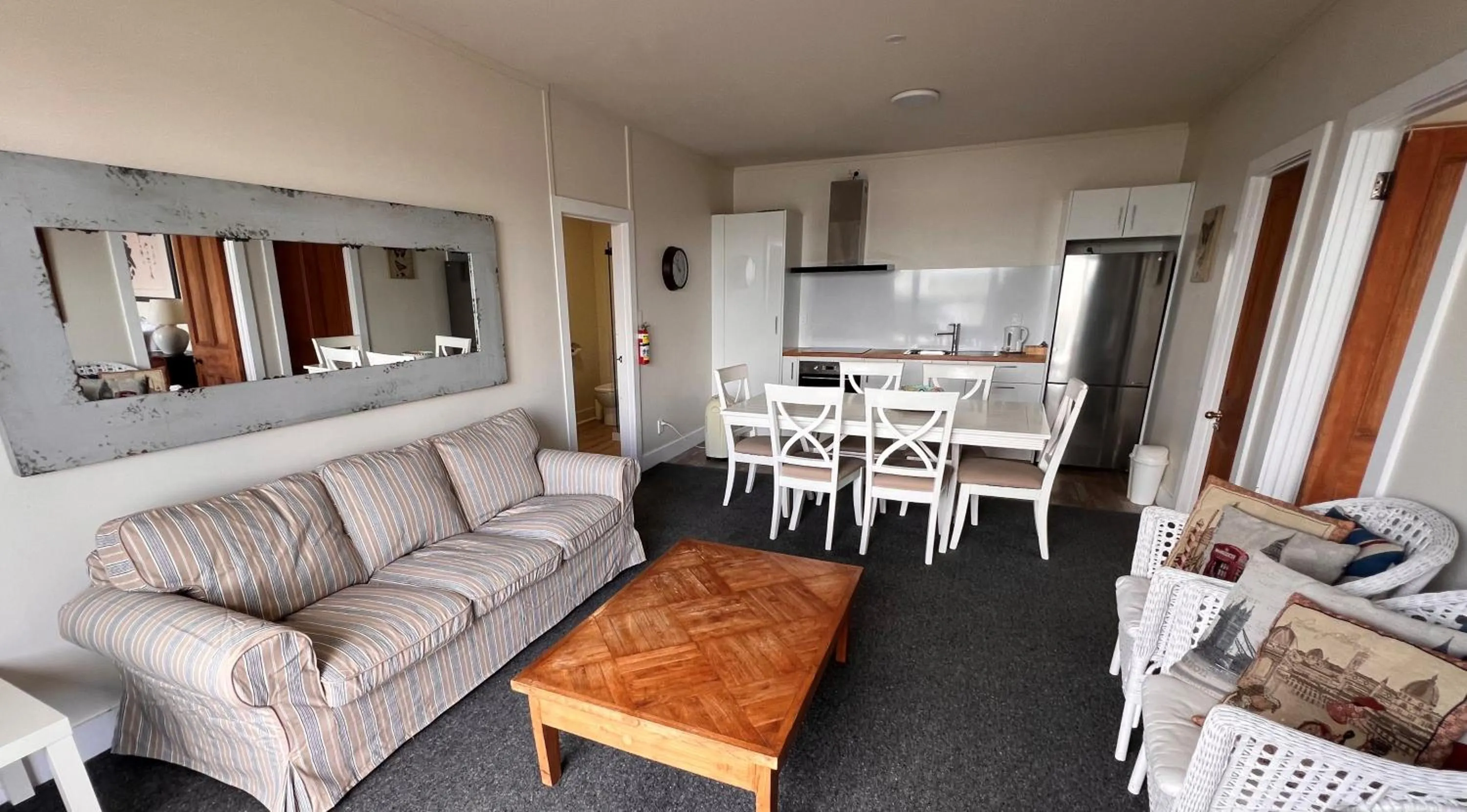 Kitchen or kitchenette in Mangonui Waterfront Apartments