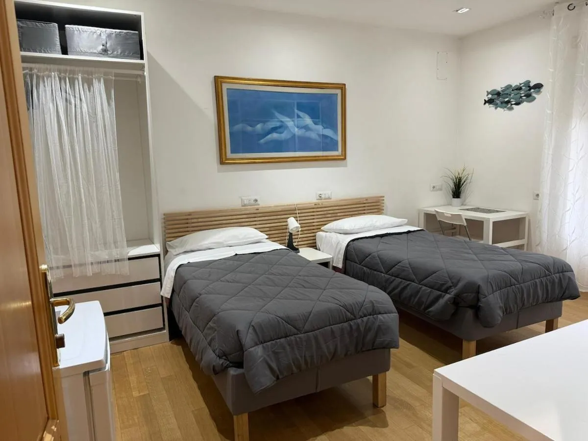 Bed in Appartamento Garbatella