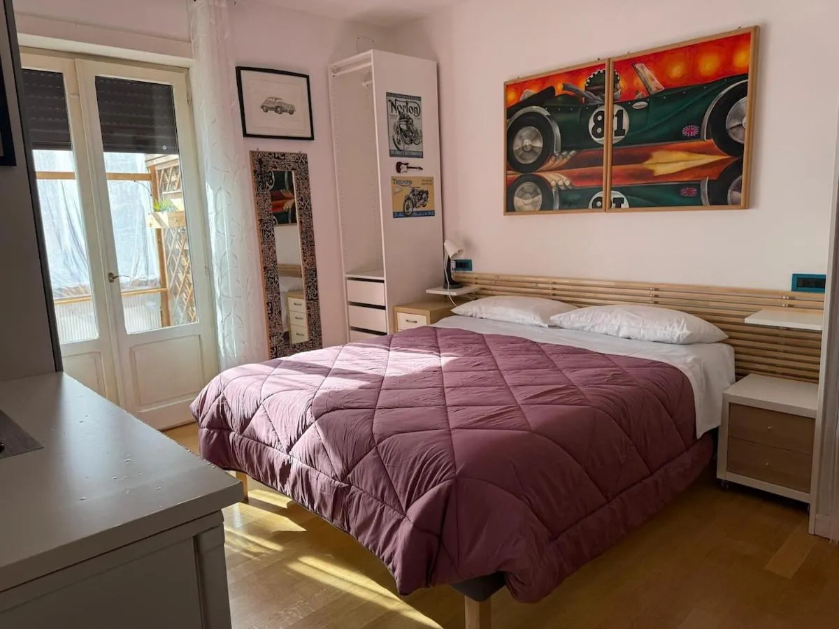 Bed in Appartamento Garbatella