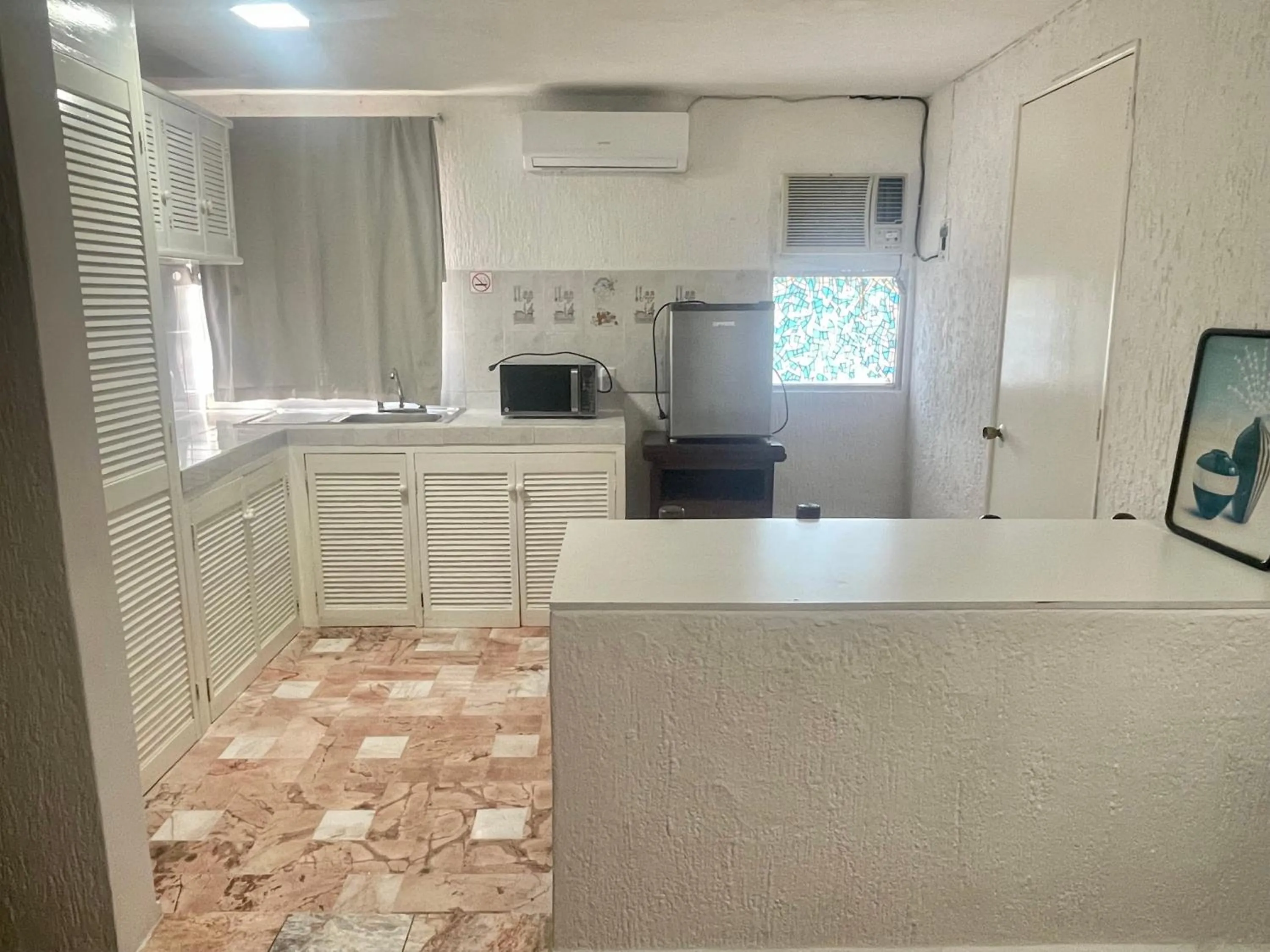 minibar in Hotel Farallon Inn Cancún