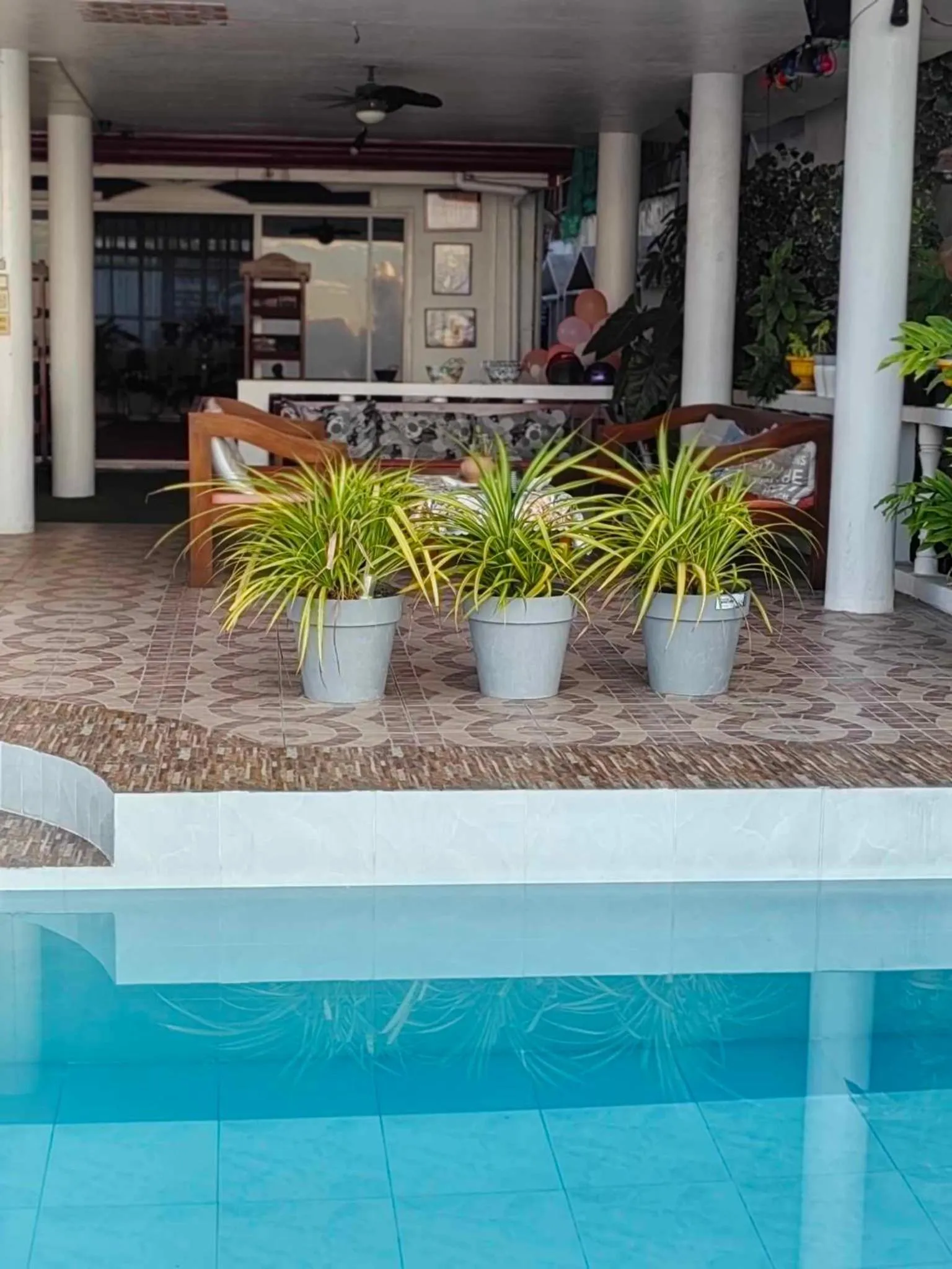 Restaurant/places to eat in Germaroze