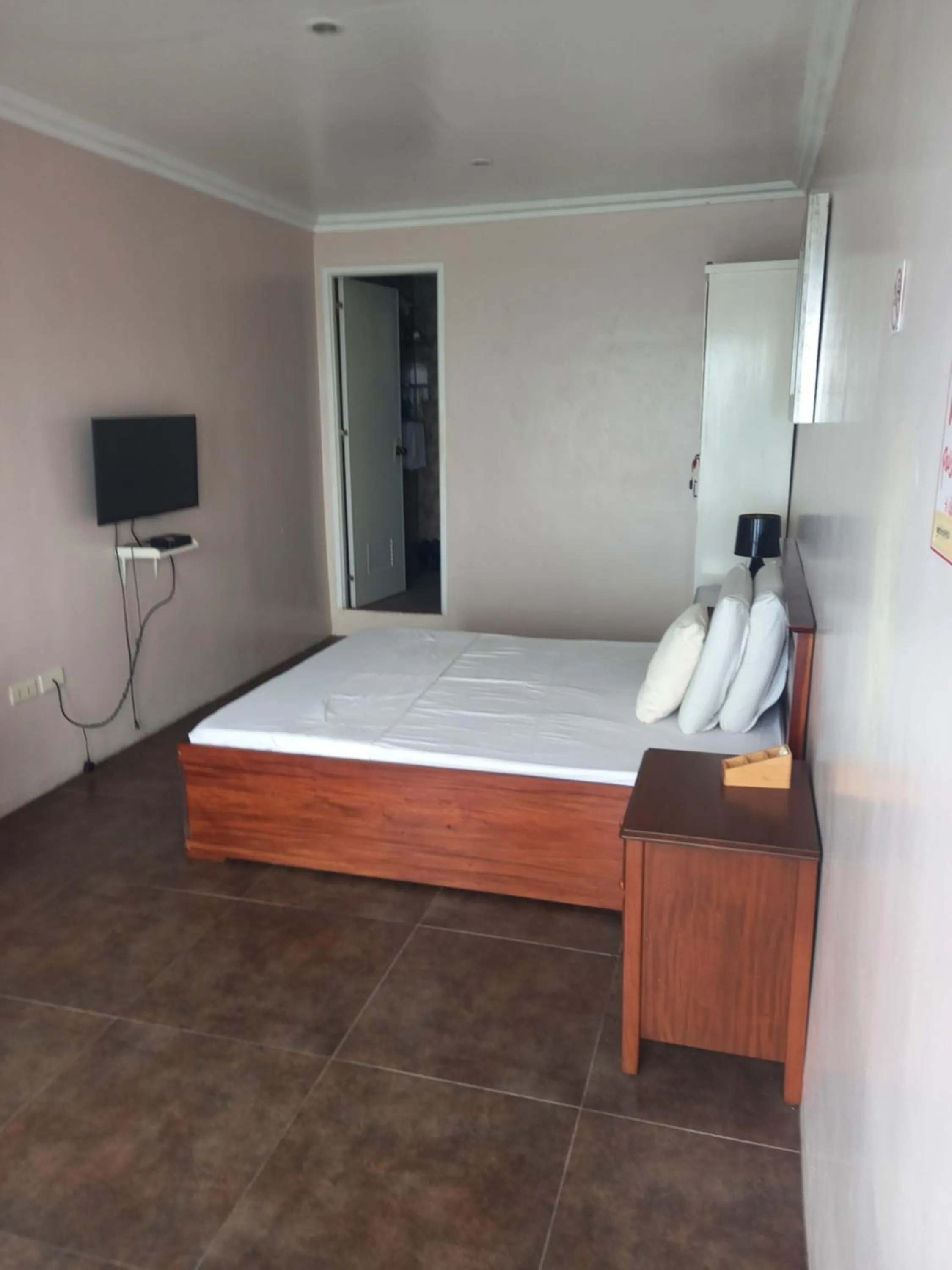 Bedroom, Bed in Germaroze