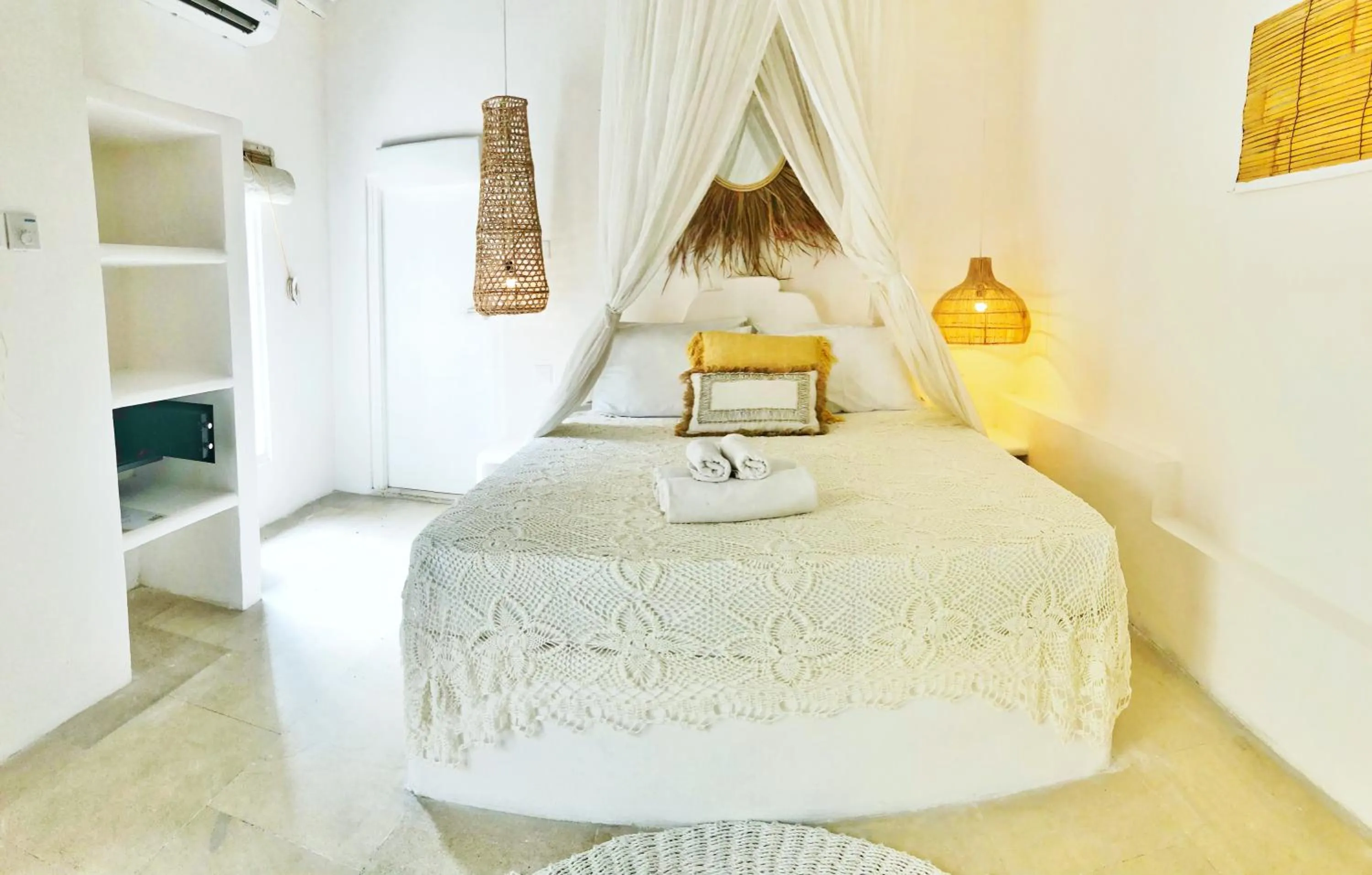 Bedroom, Bed in Sal Secret Spot