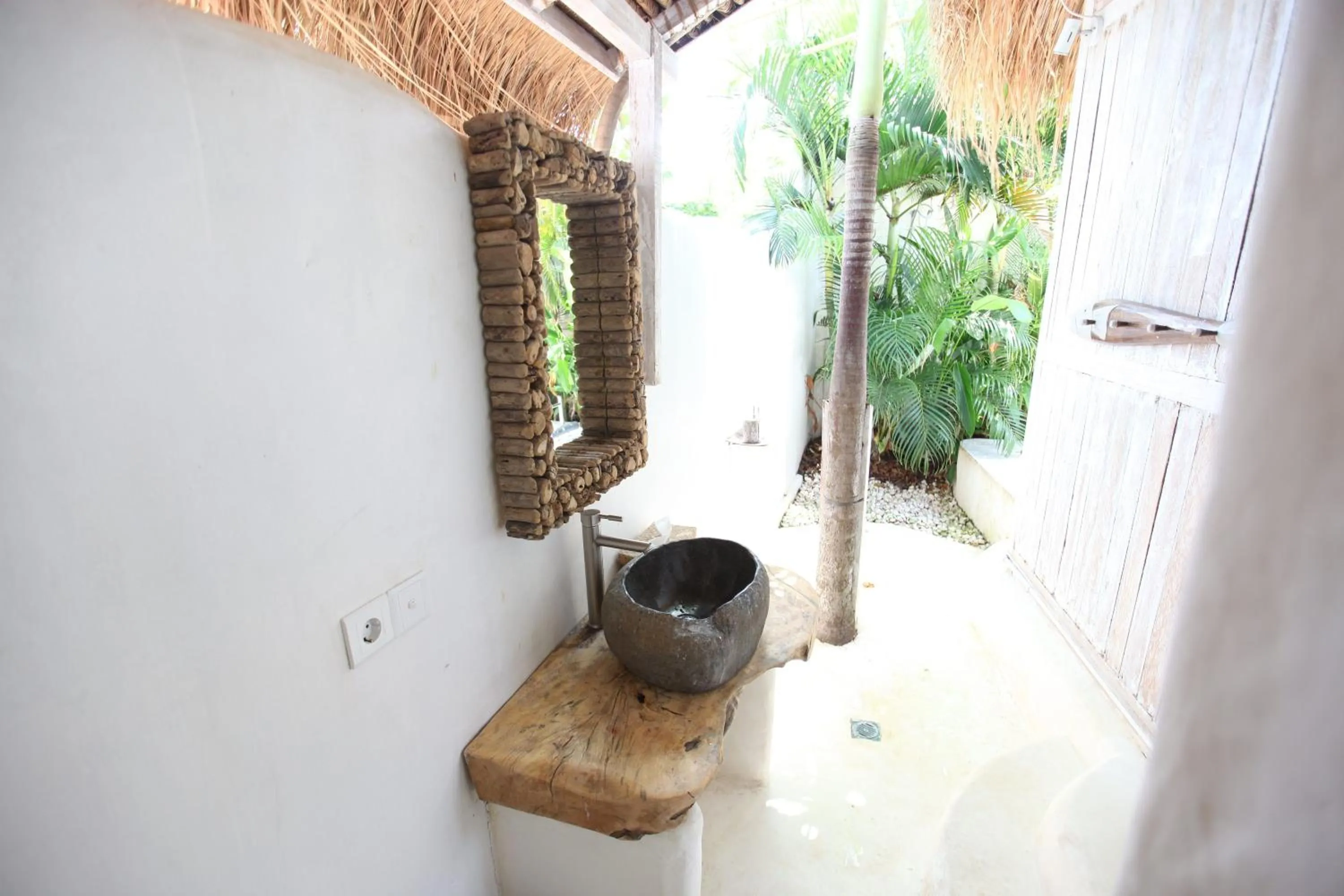 Bathroom in Sal Secret Spot