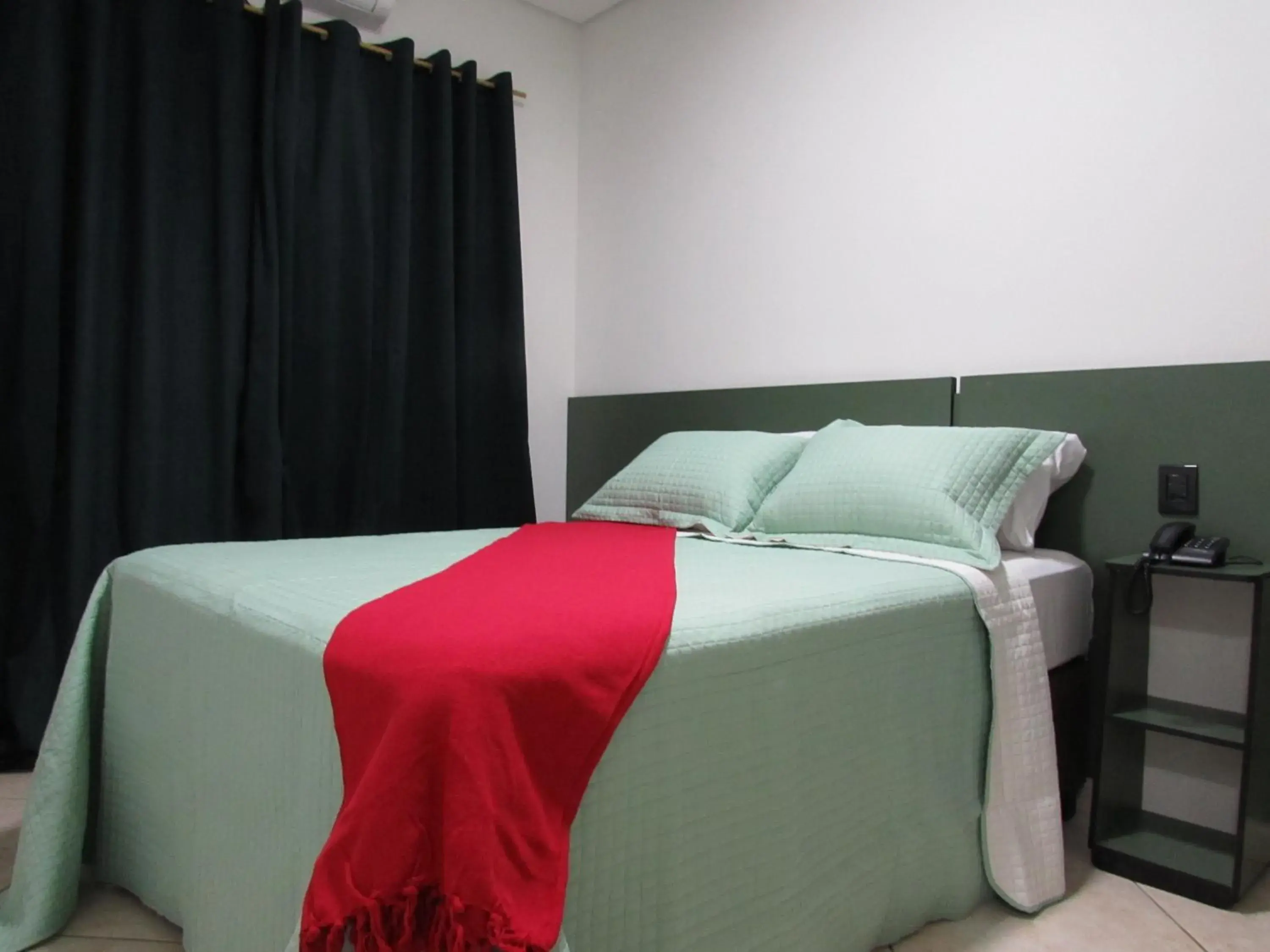Superior Double Room - single occupancy in "Hotel Paramount" Próximo a 25 Março, Brás, Bom Retiro, Exporcenter Norte e Distrito do Anhembi Superior Double Room - single occupancy in "Hotel Paramount" Próximo a 25 Março, Brás, Bom Retiro, Exporcenter Norte e Distrito do Anhembi